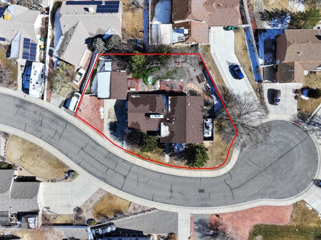 827 Lincoln Court