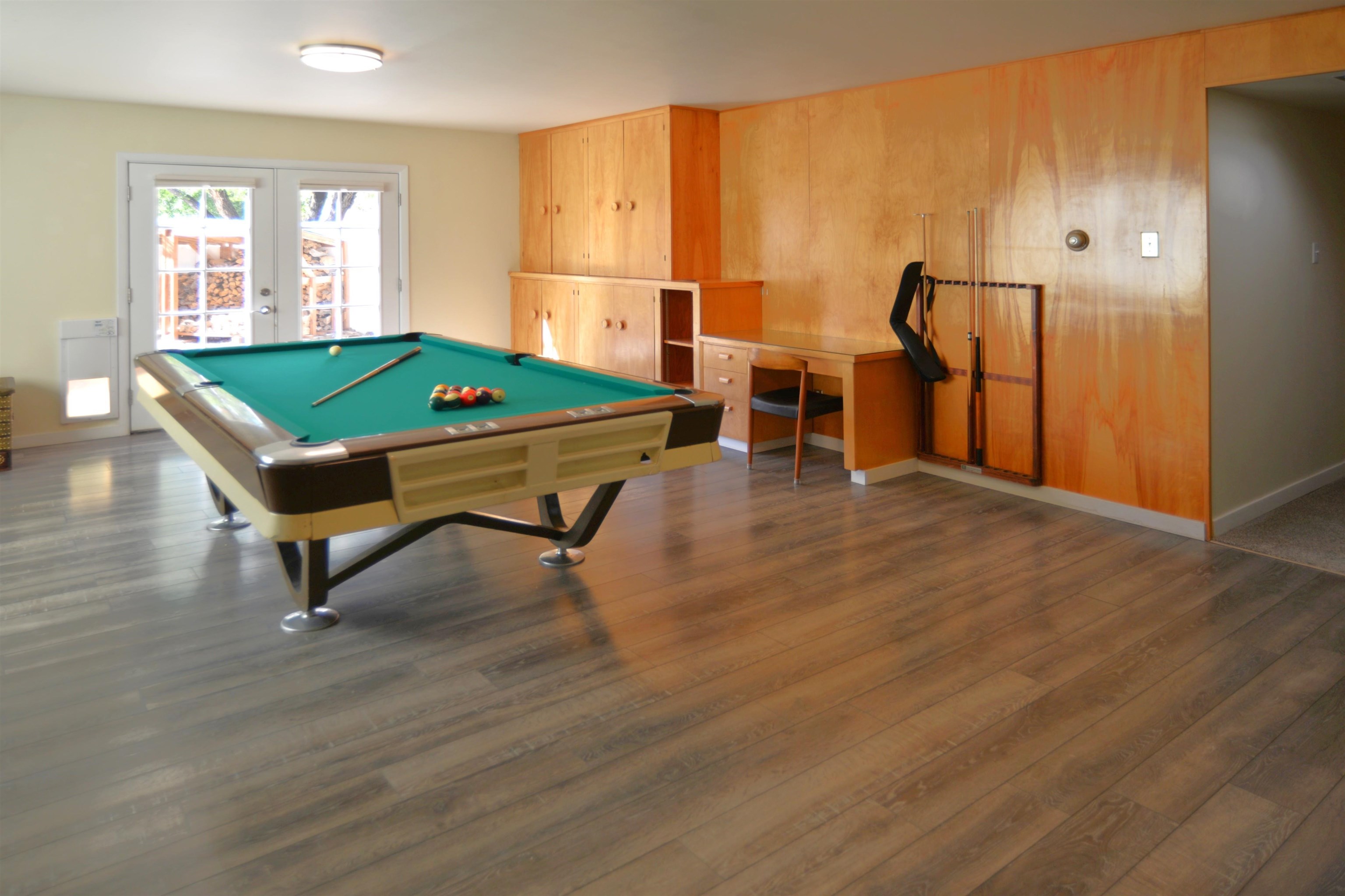 827 Lincoln Court