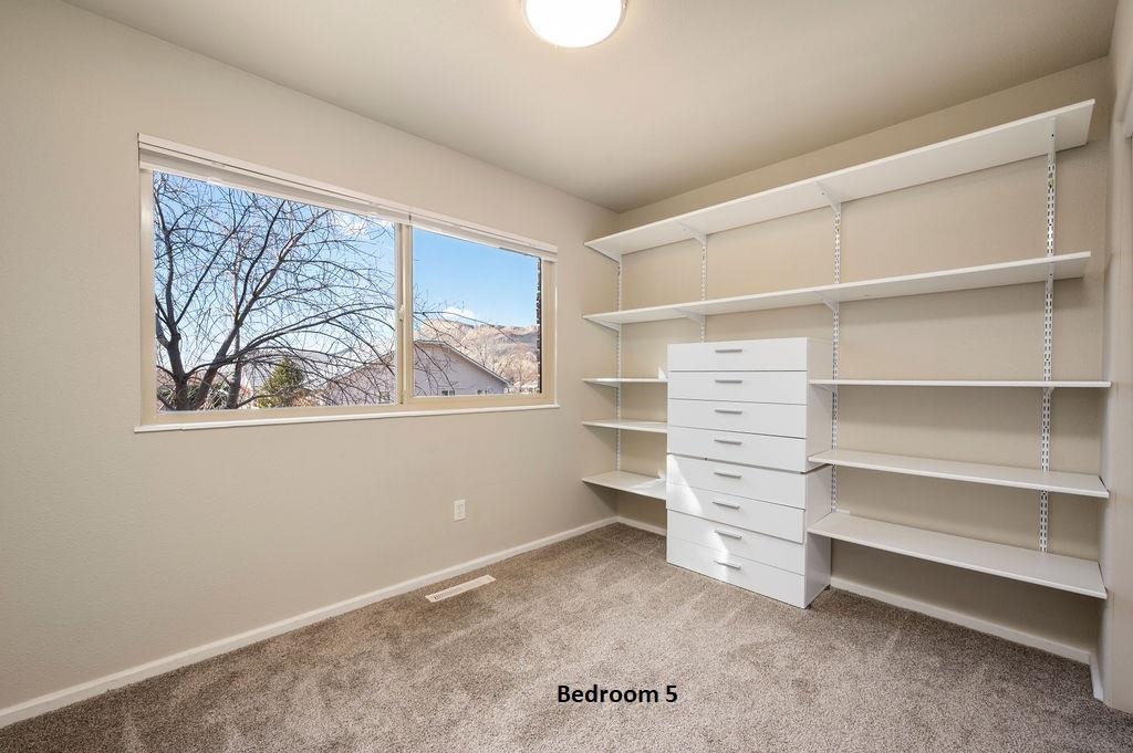827 Lincoln Court