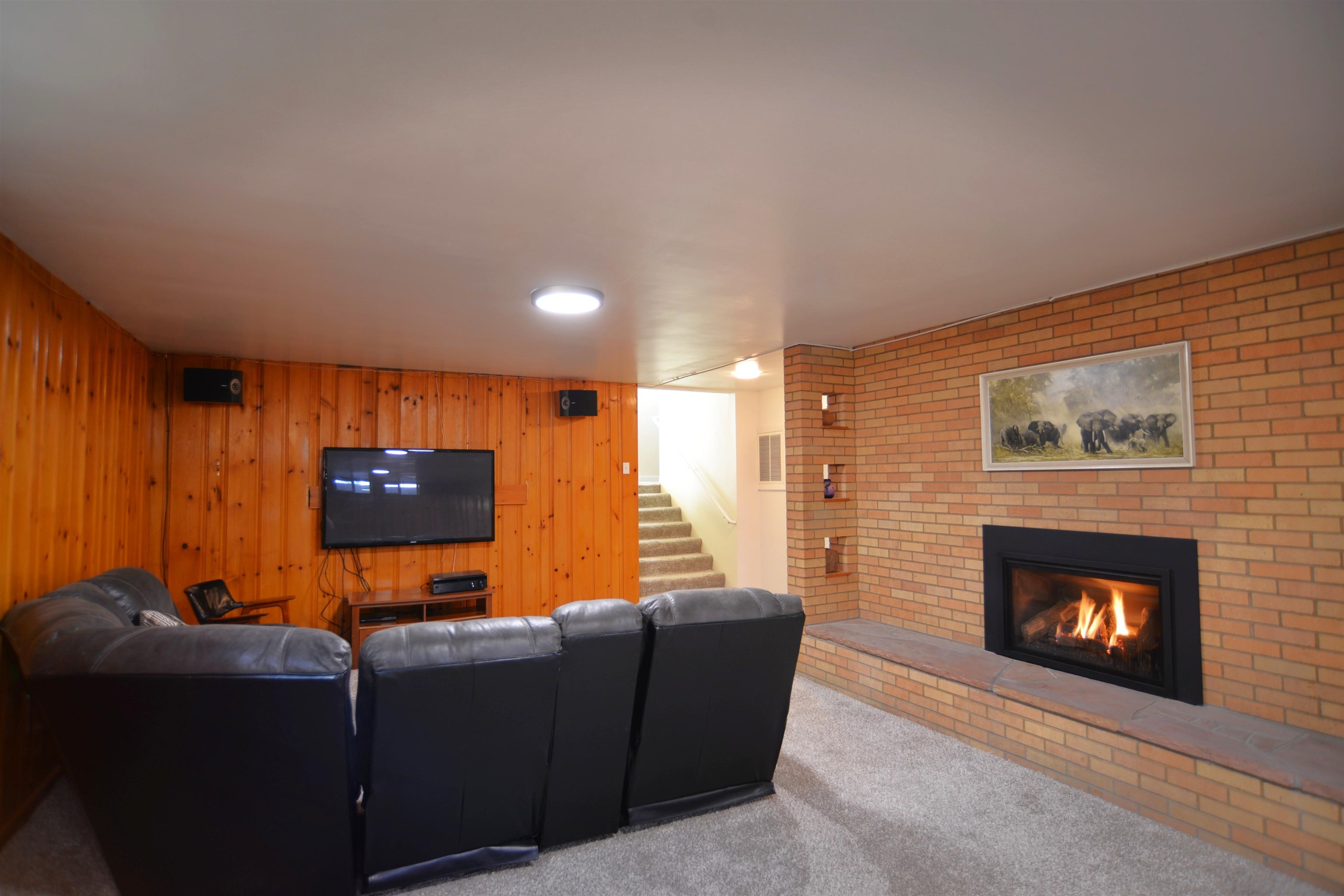 827 Lincoln Court