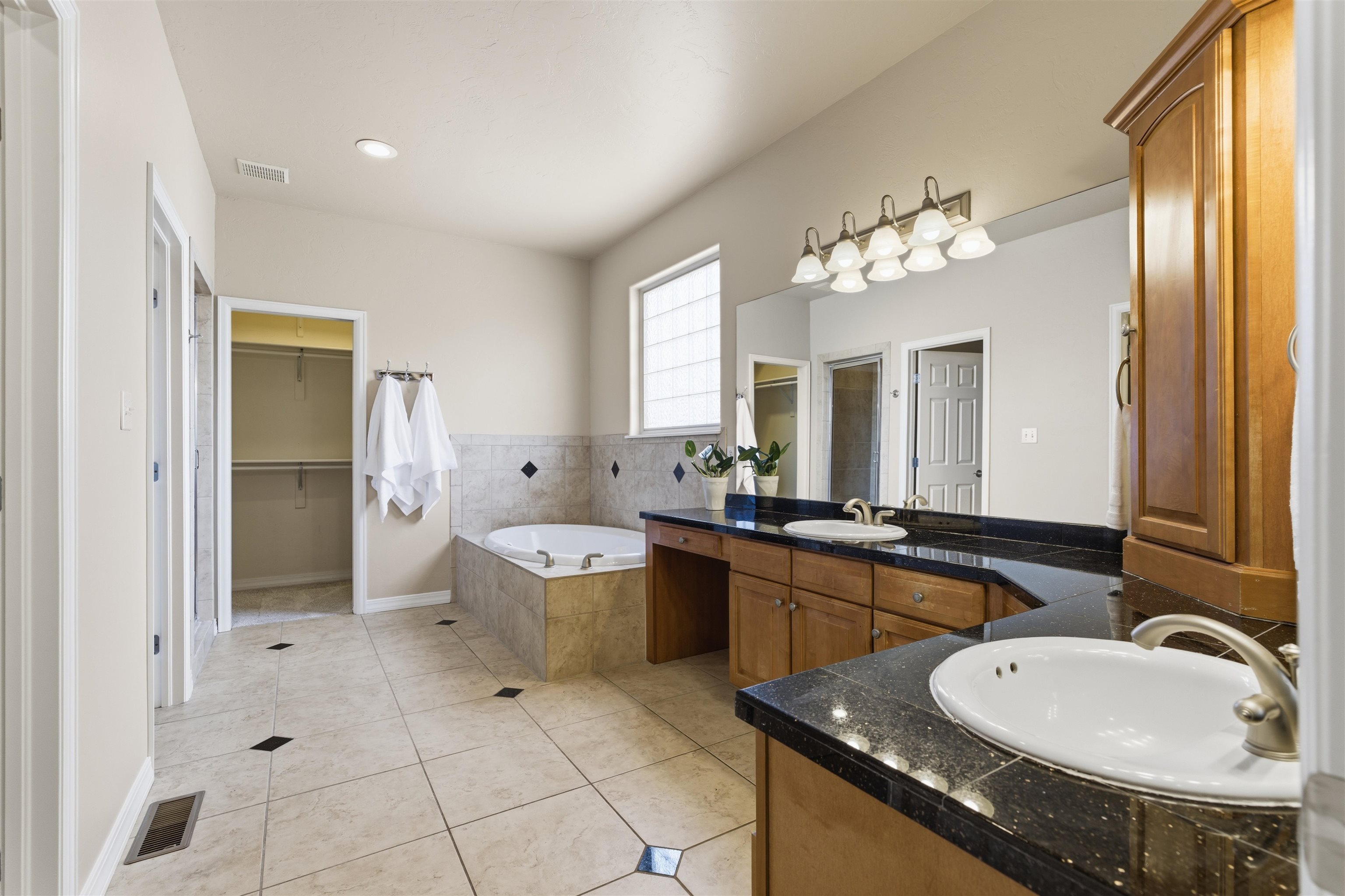 704 Tranquil Trail