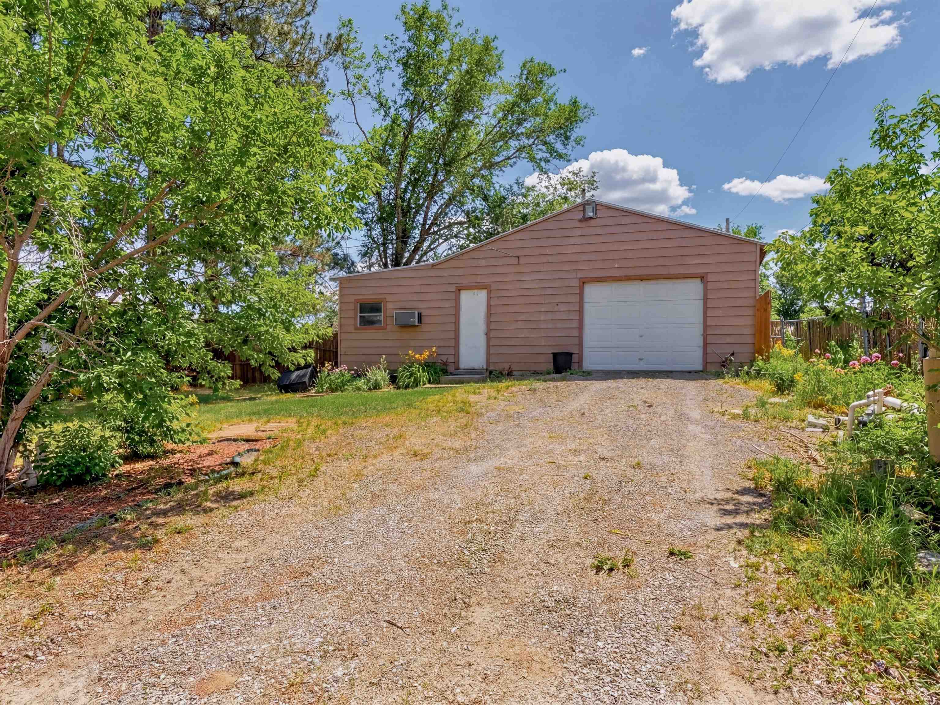 2951 Highway 50