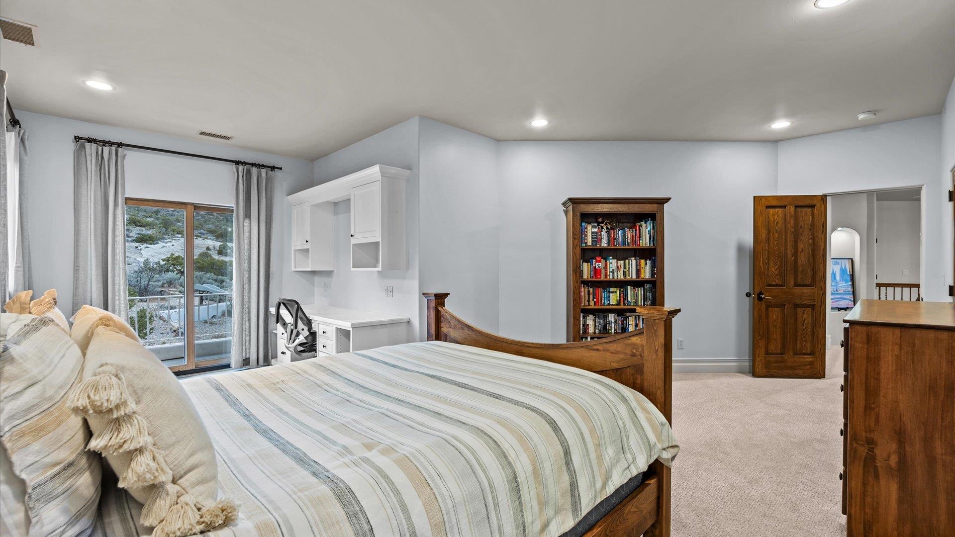 289 W Morrison Court