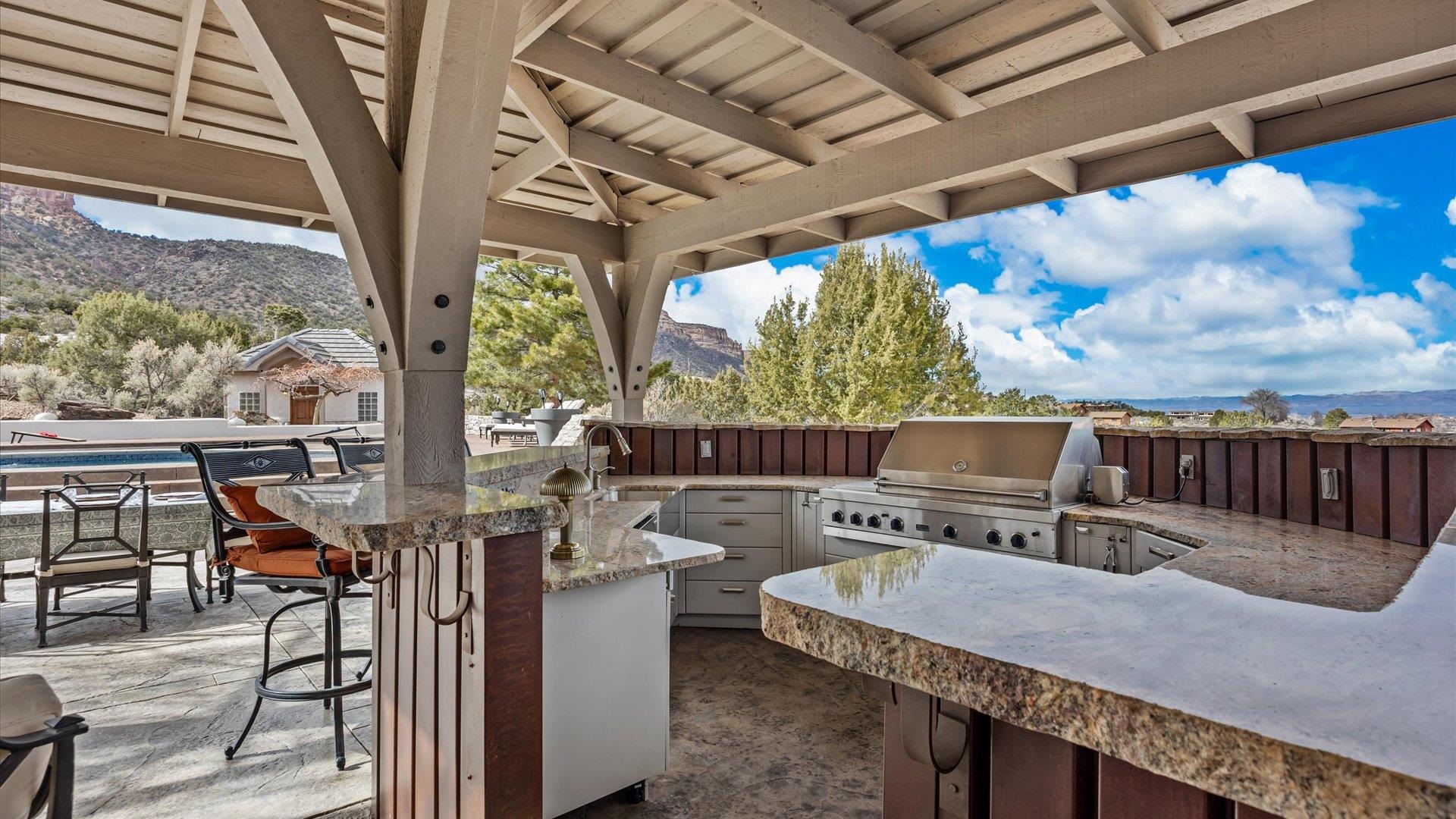 289 W Morrison Court