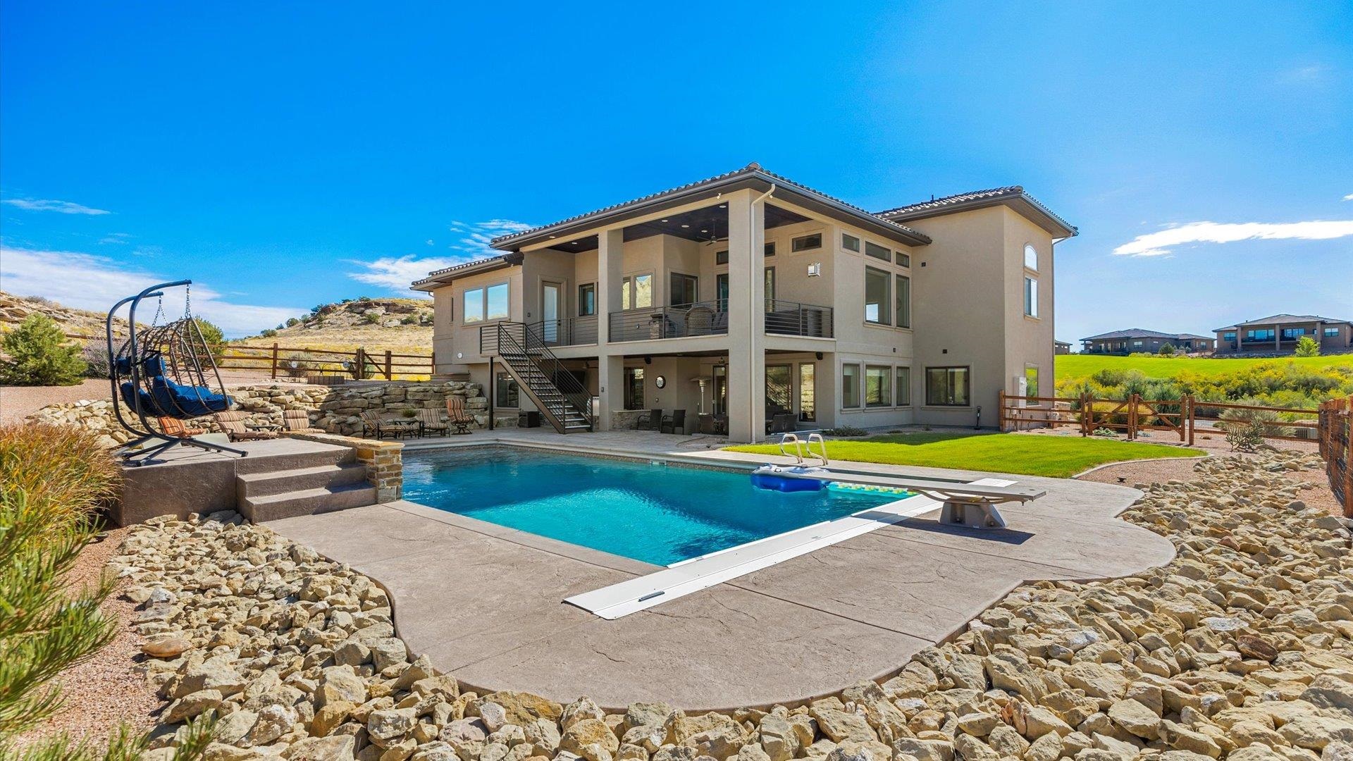 379 High Desert Road