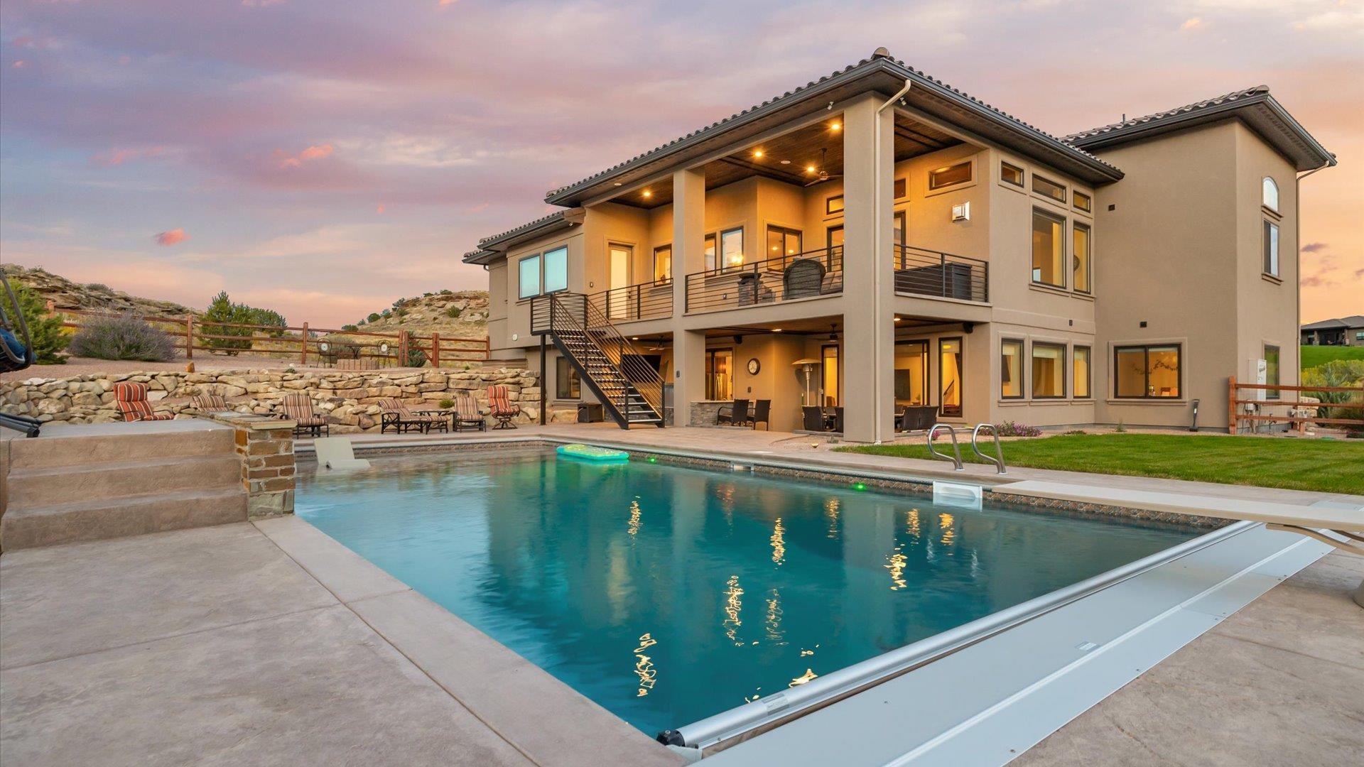 379 High Desert Road