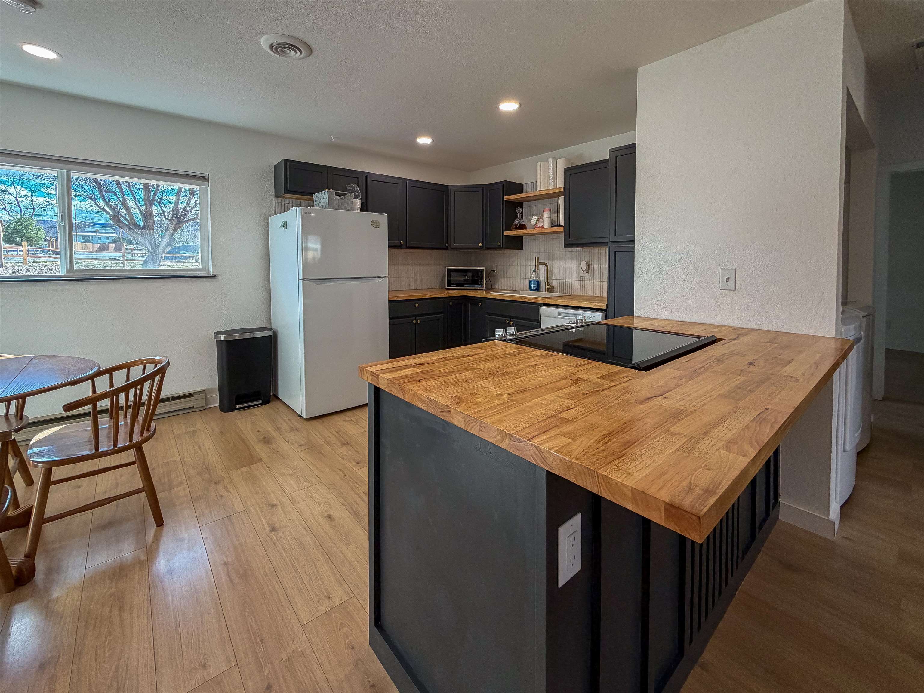 441 E Scenic Drive Unit: A