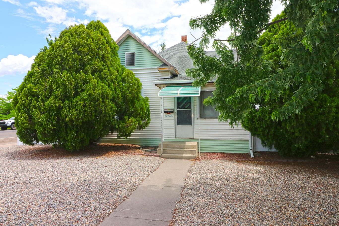 946 N 7th Street