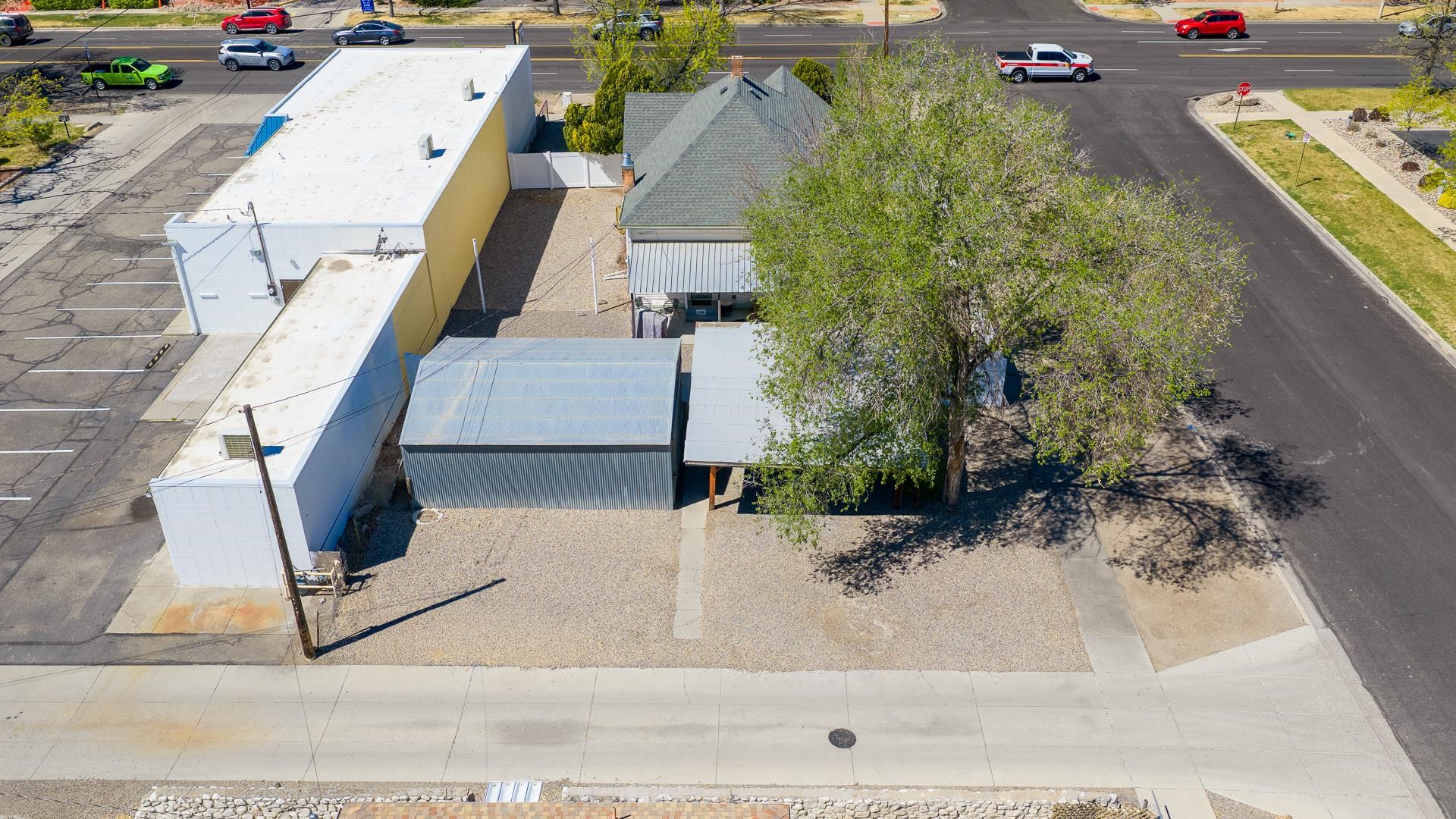 946 N 7th Street