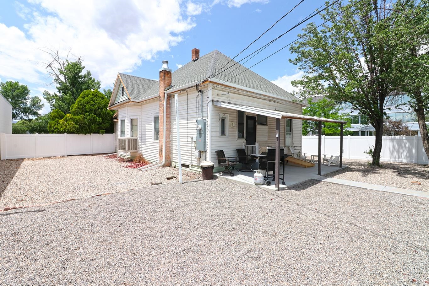 946 N 7th Street