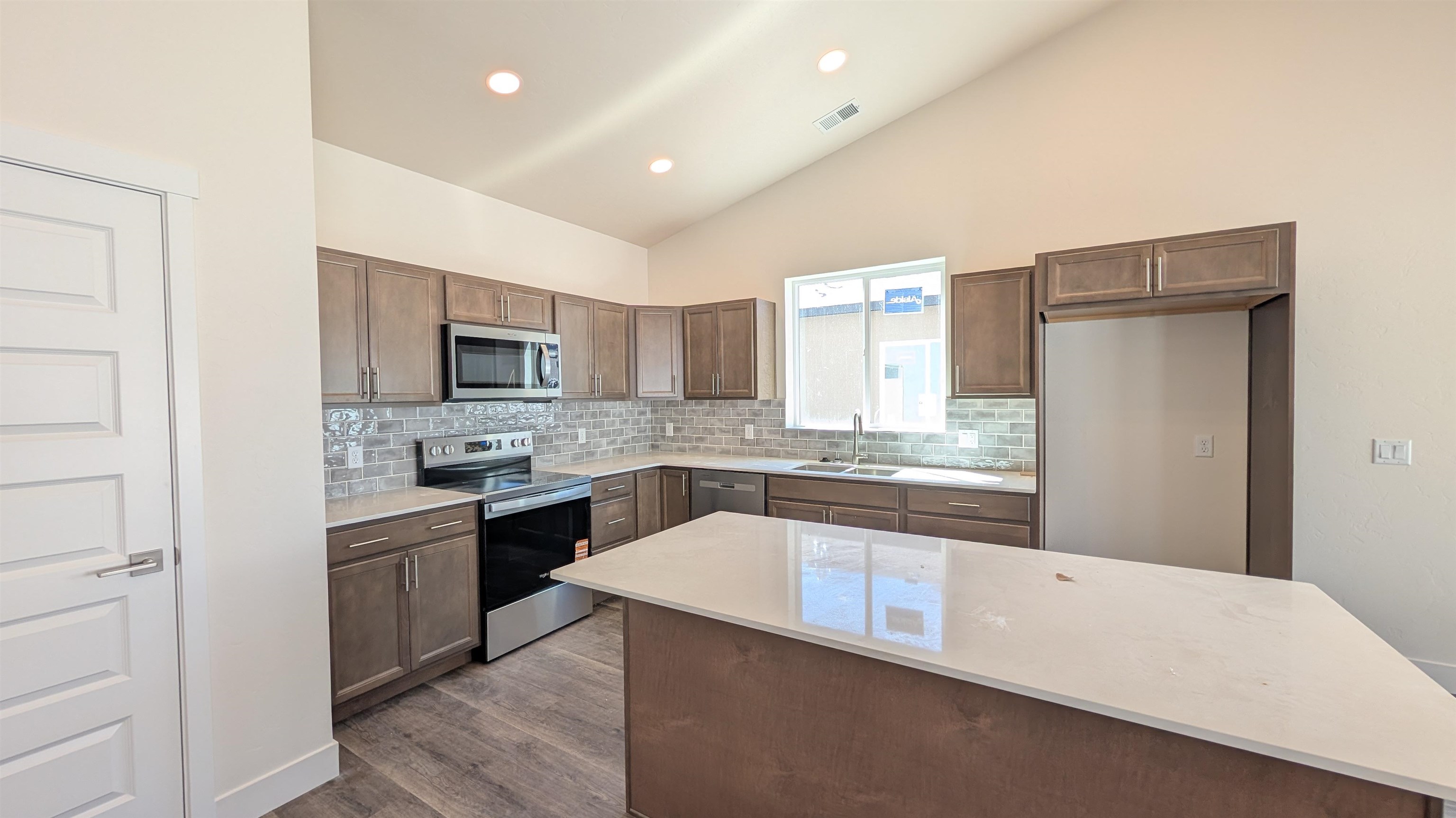 1733 Rusty Rivet Road
