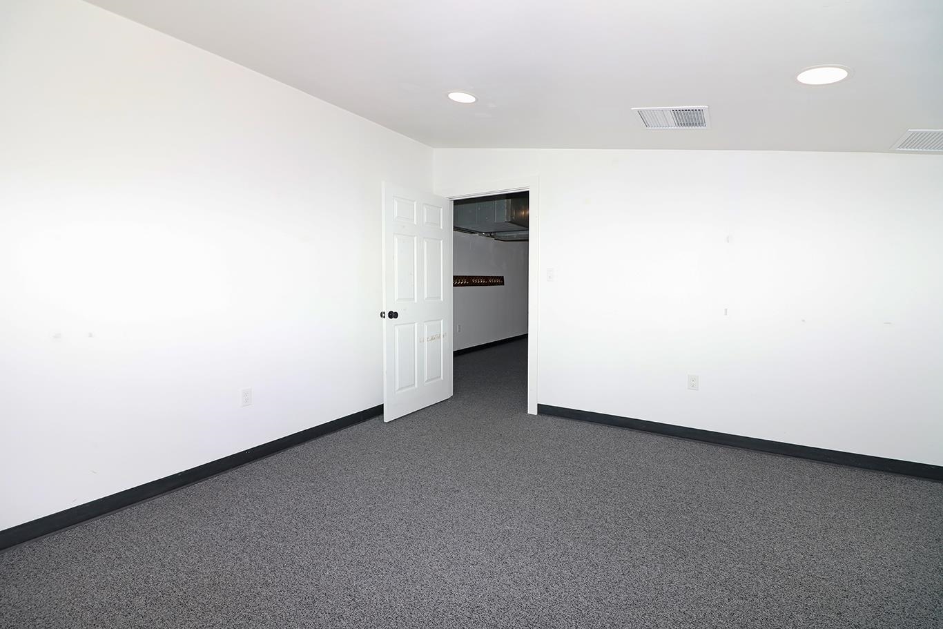 879 Struthers Avenue Unit: C