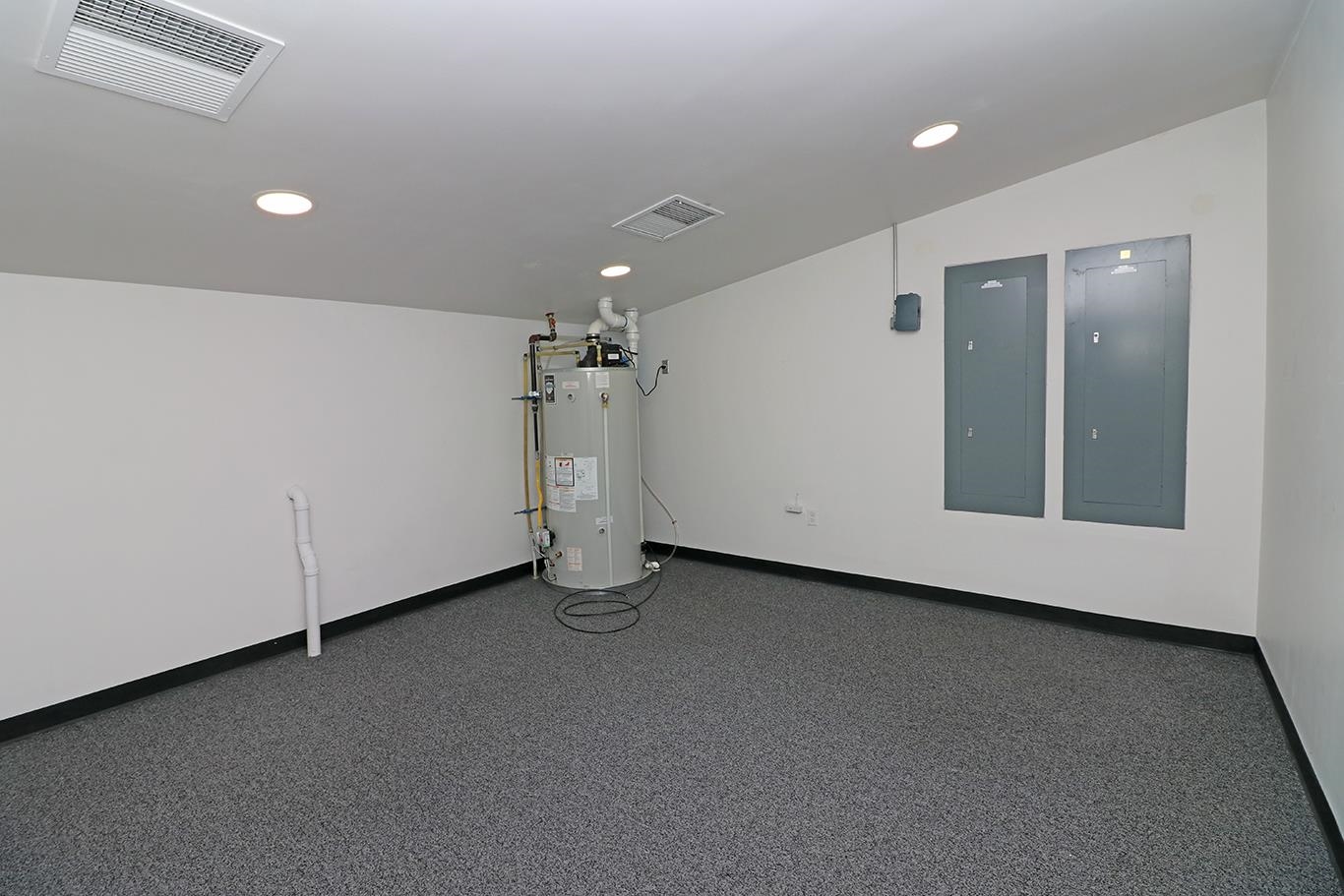 879 Struthers Avenue Unit: C
