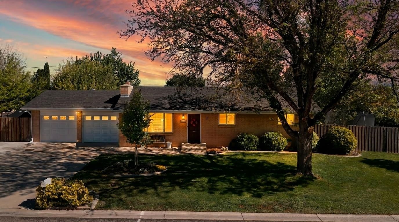 2118 Saguaro Road