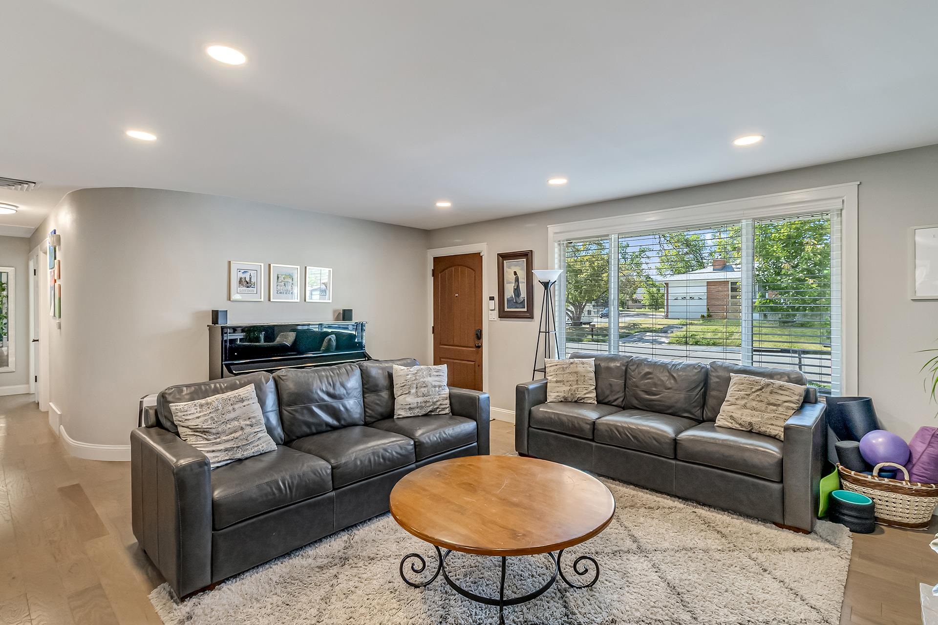 2118 Saguaro Road