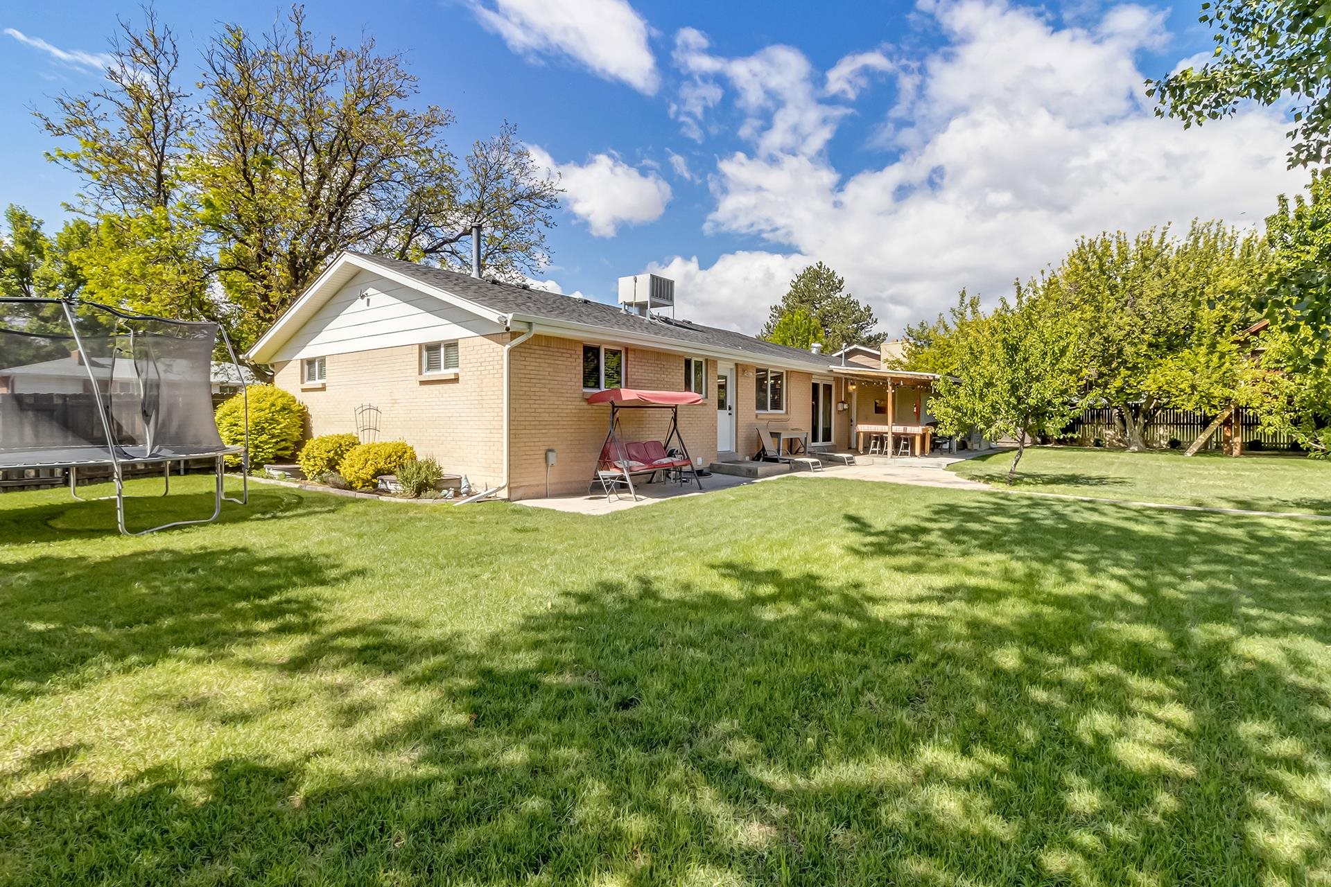 2118 Saguaro Road