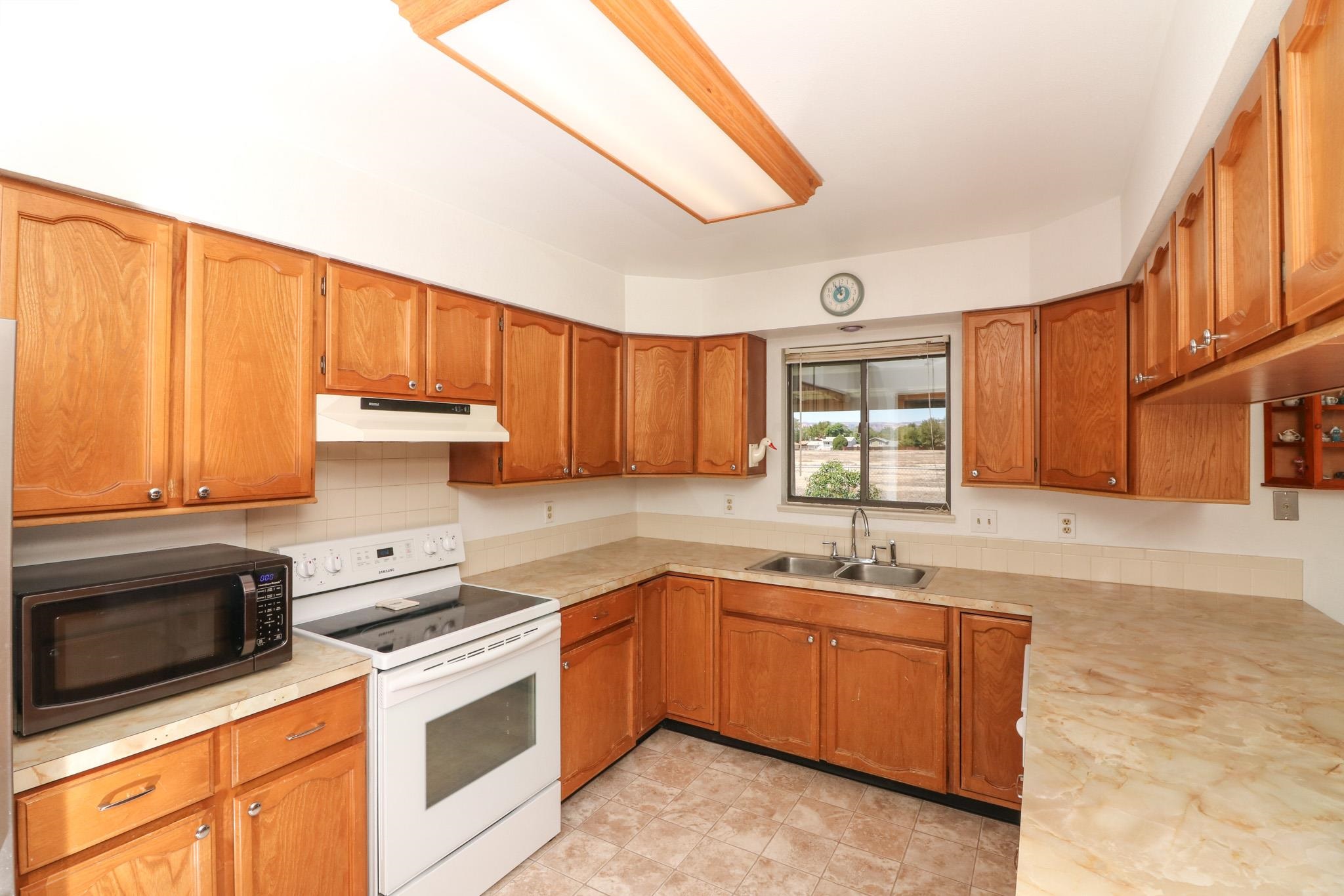 615 Hudsons Bay Drive