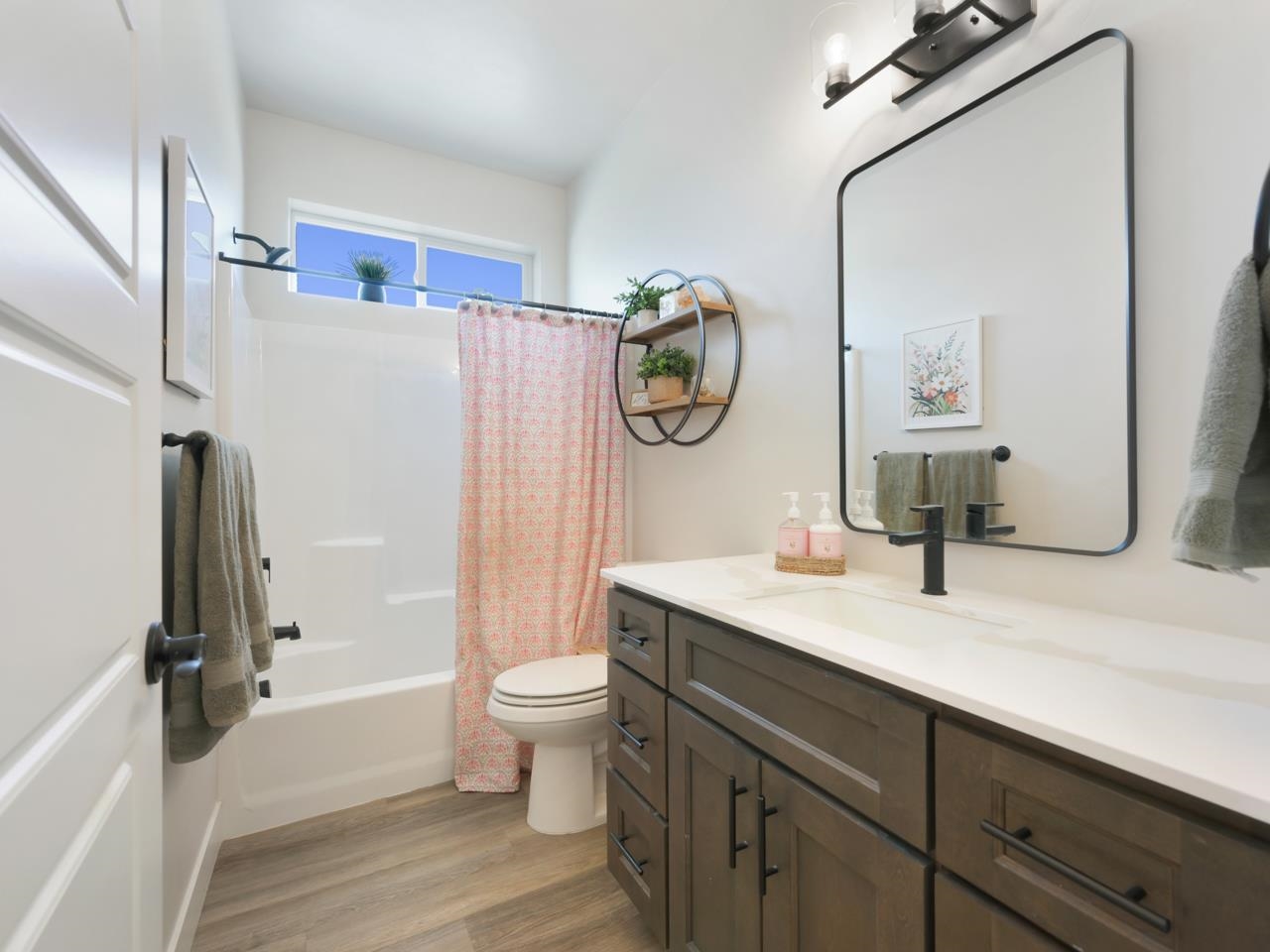 675 McHenry Avenue Unit: B