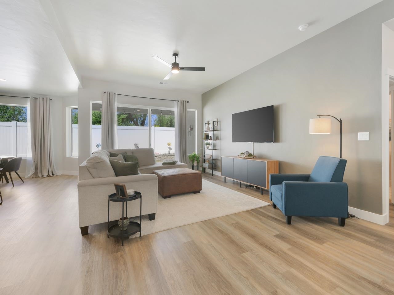675 McHenry Avenue Unit: B