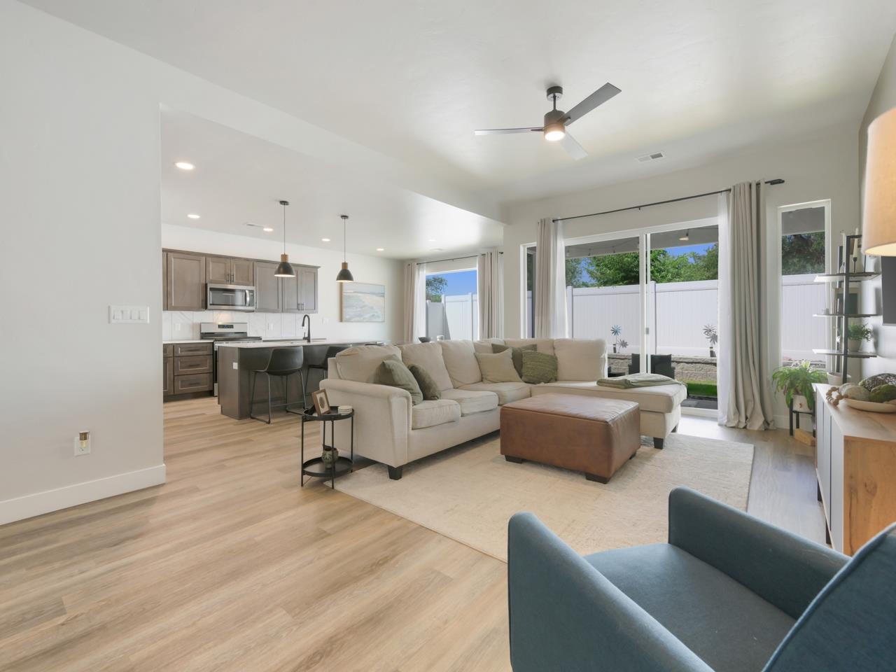 675 McHenry Avenue Unit: B