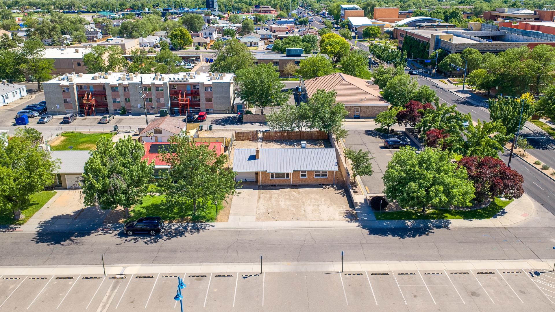 1215 Texas Avenue
