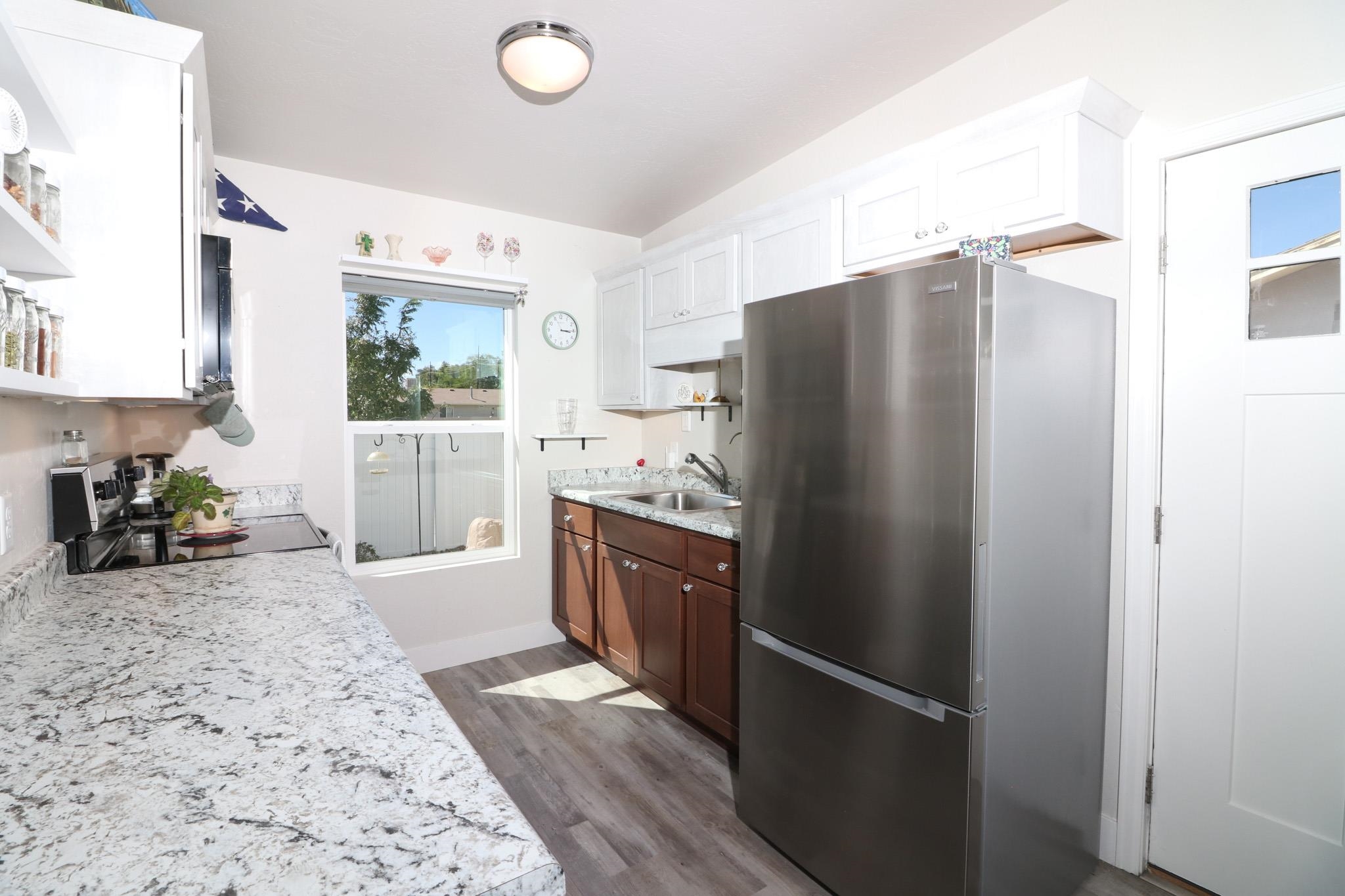 3300 Swan View Court