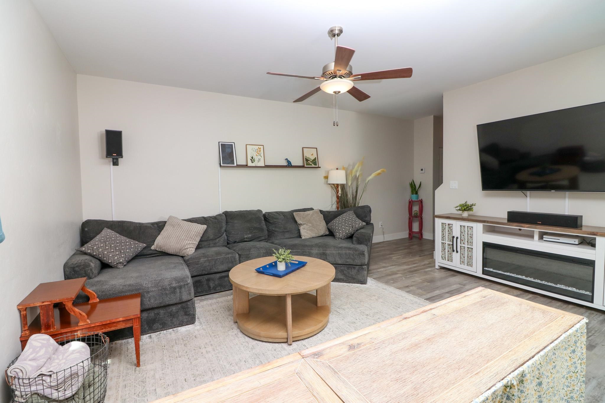 3300 Swan View Court