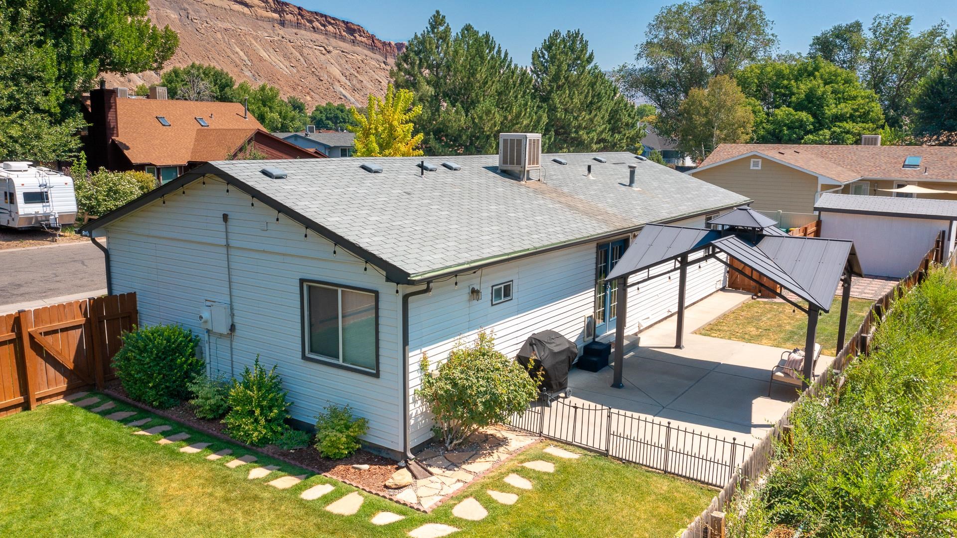 537 Crawford Lane