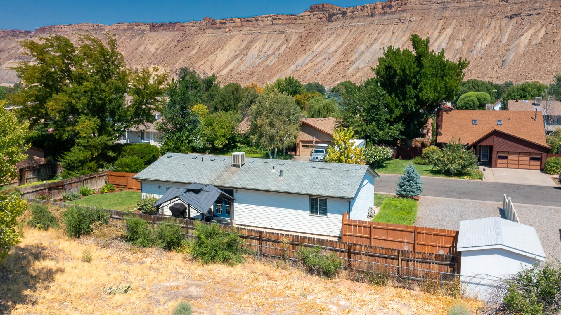 537 Crawford Lane