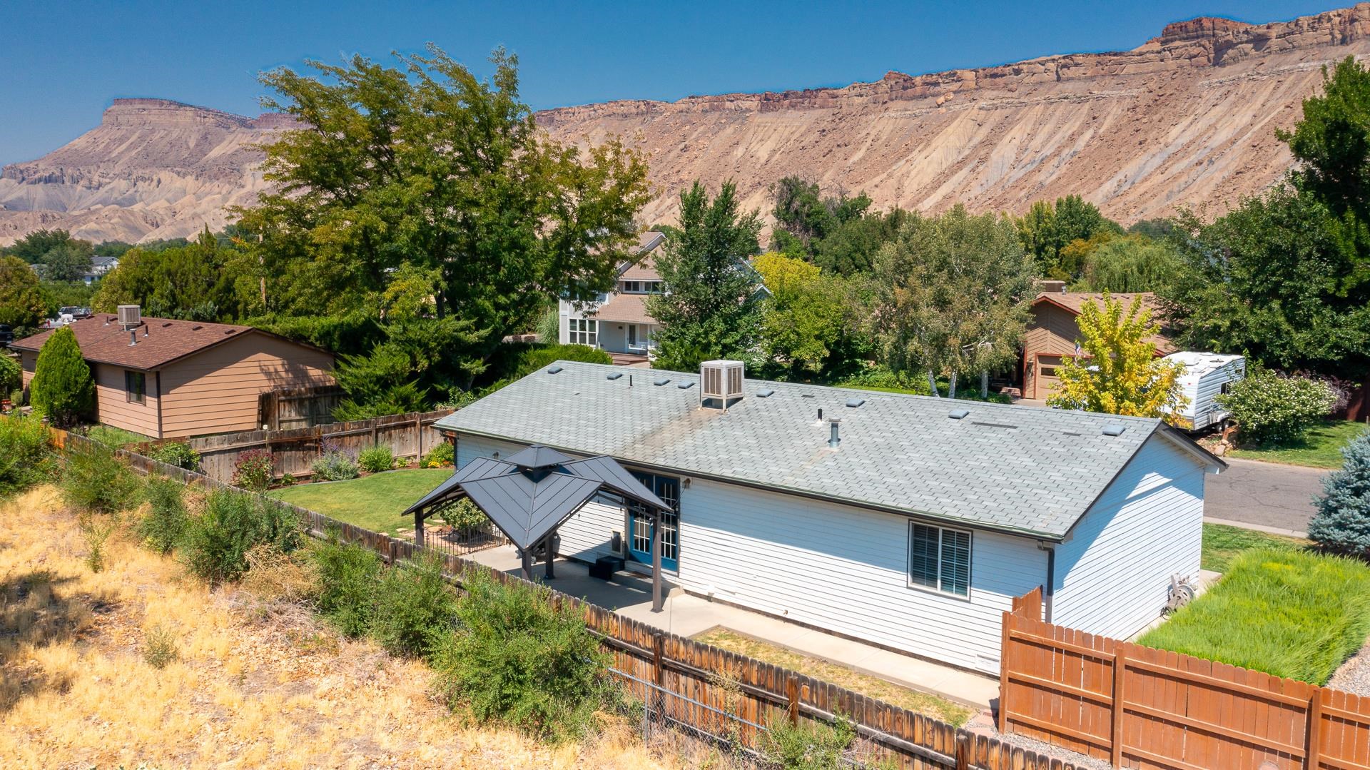 537 Crawford Lane