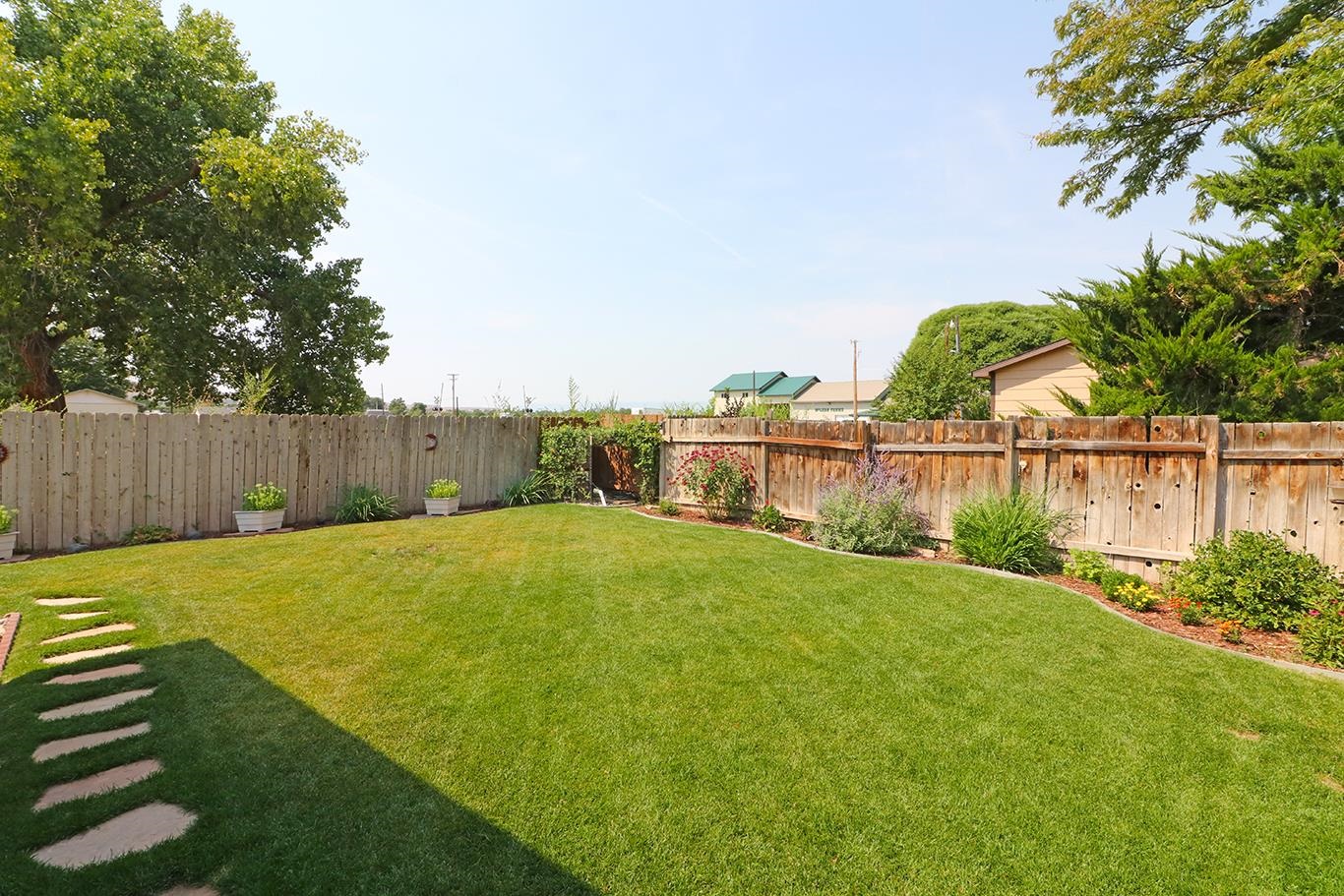 537 Crawford Lane