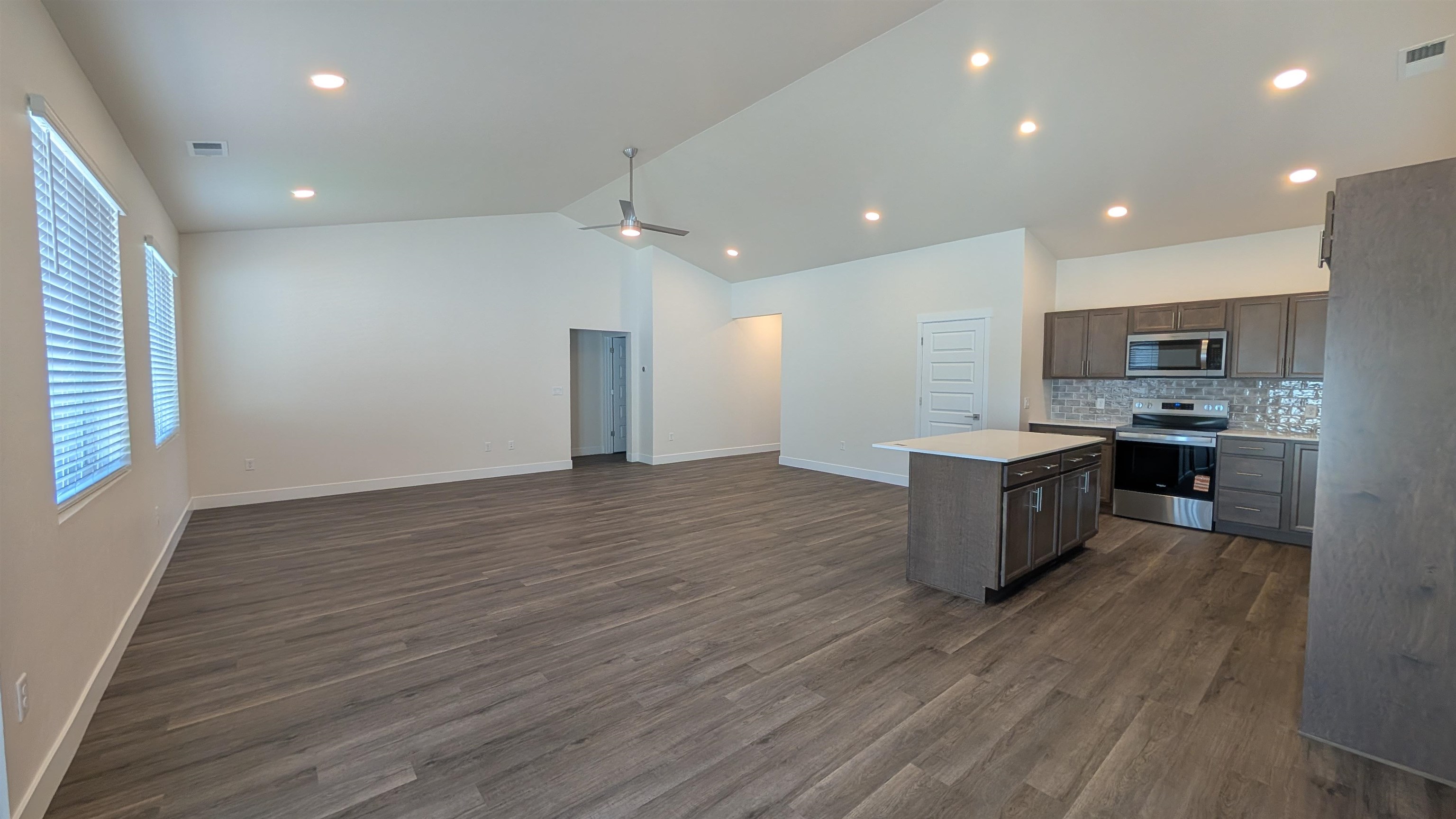 1733 Rusty Rivet Road