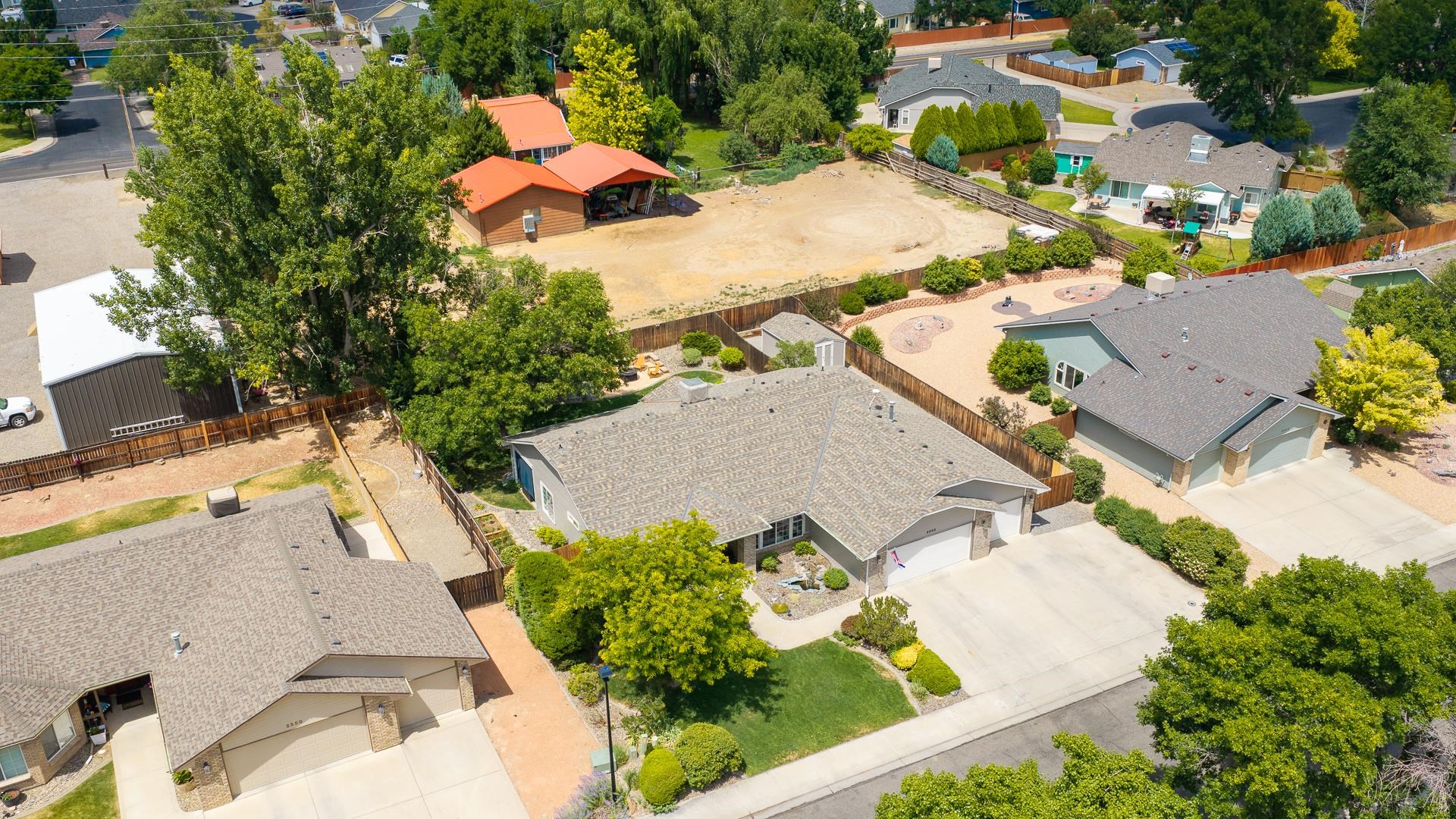 2562 Forest Hills Avenue