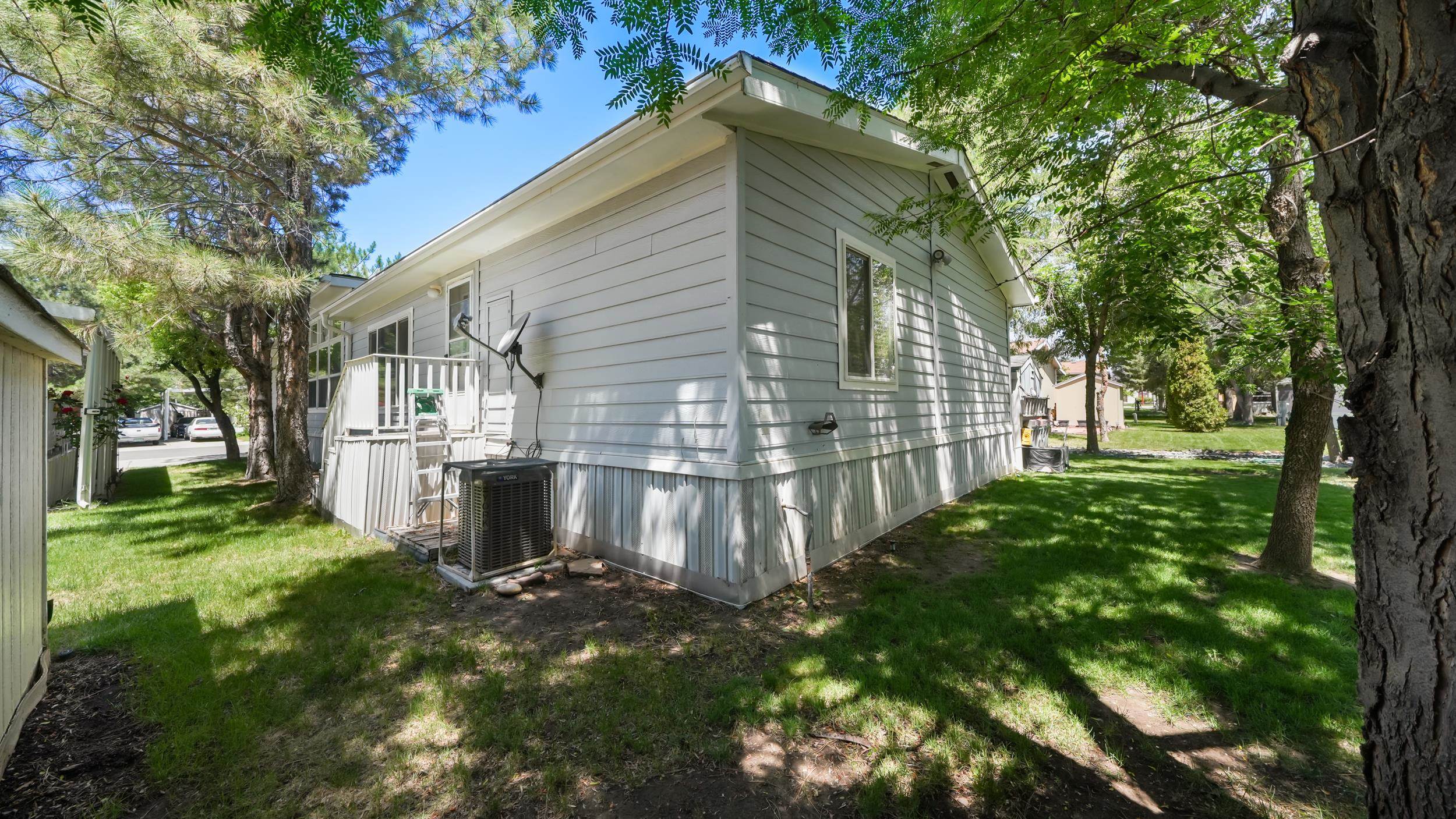 435 32 Road Unit: 608