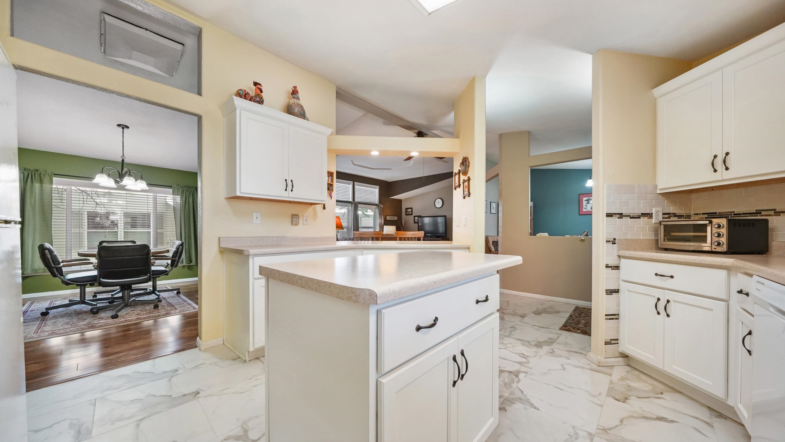 435 32 Road Unit: 608