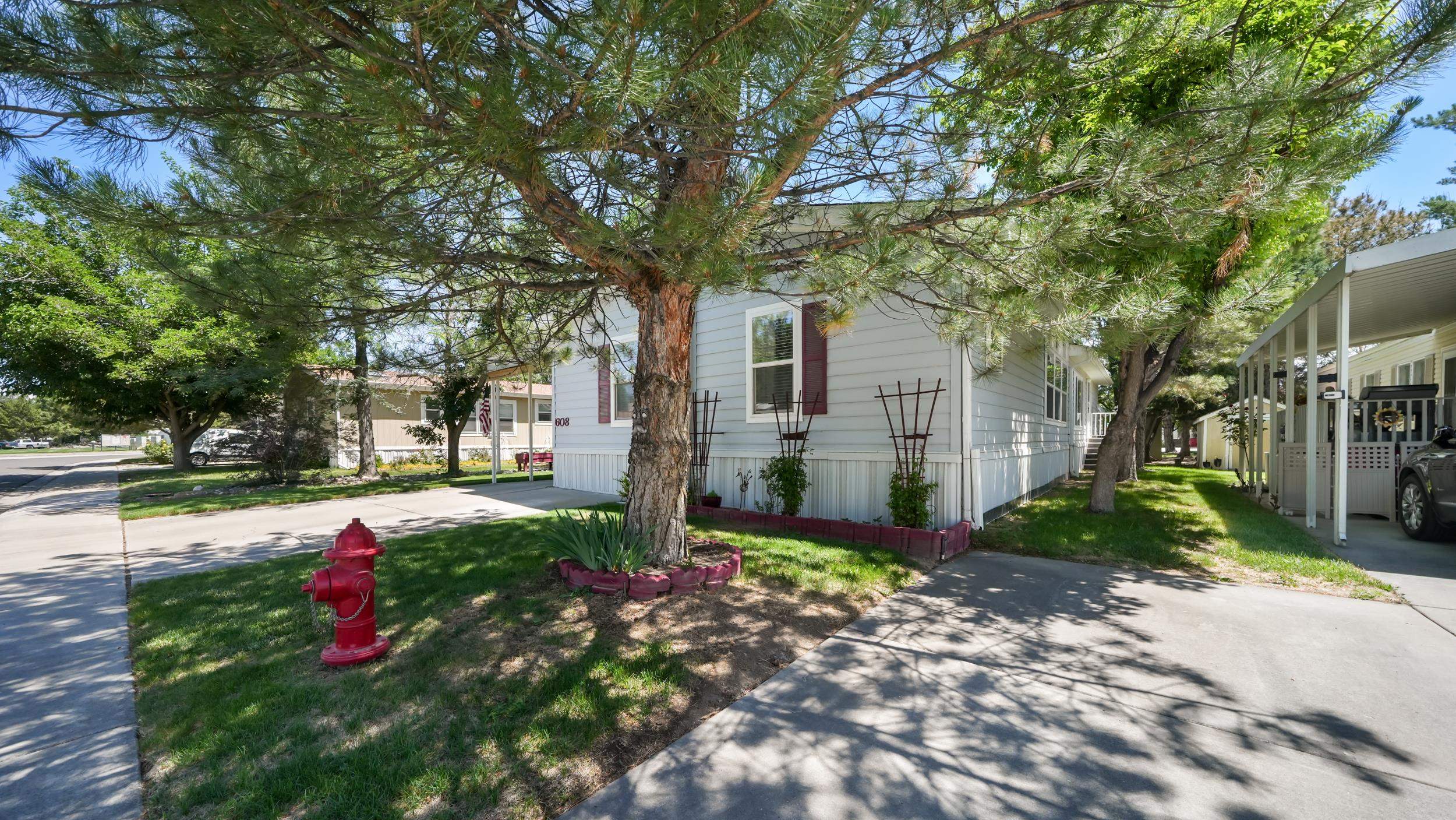435 32 Road Unit: 608