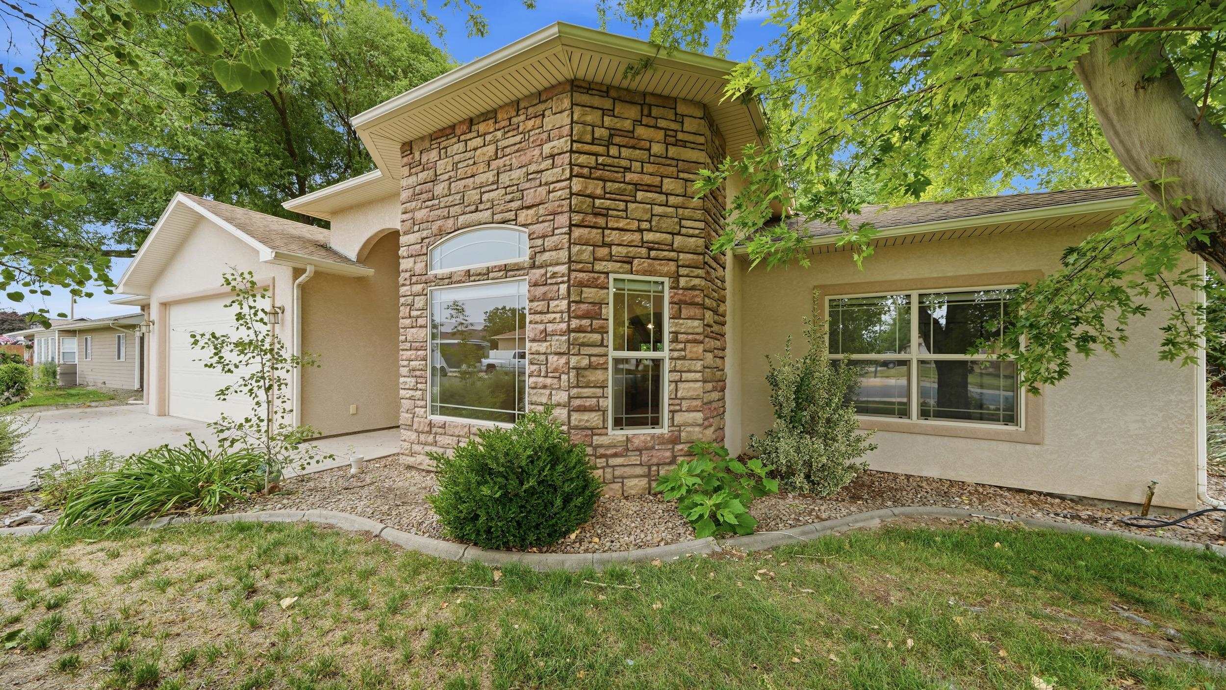 3093 Fairbanks Lane