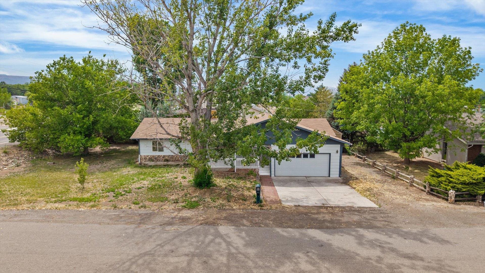 201 Knob Hill Drive
