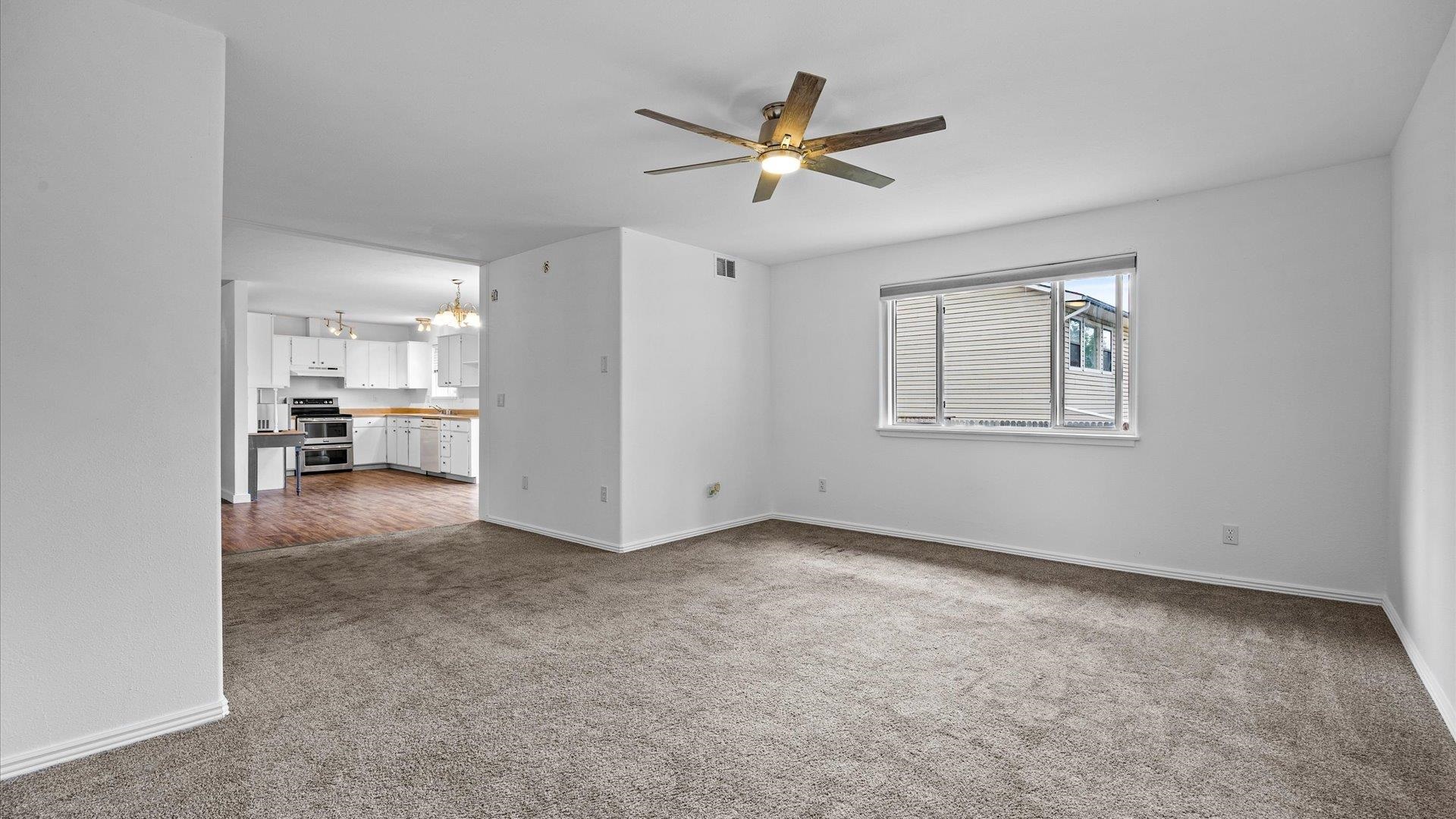201 Knob Hill Drive