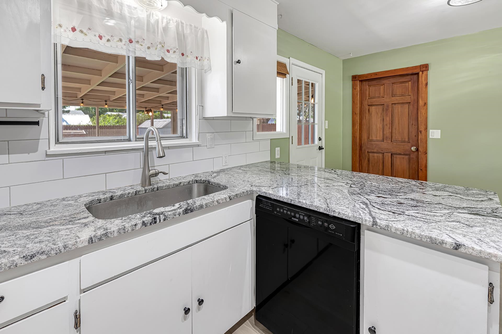 308 Zuni Drive