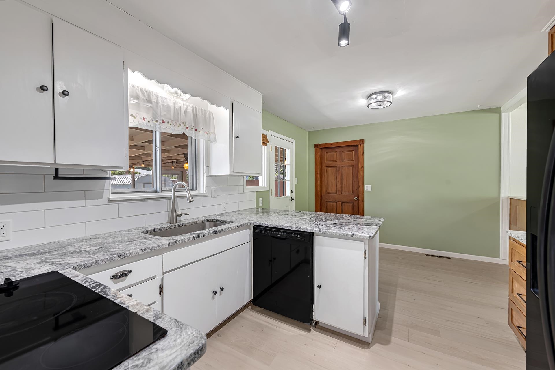308 Zuni Drive