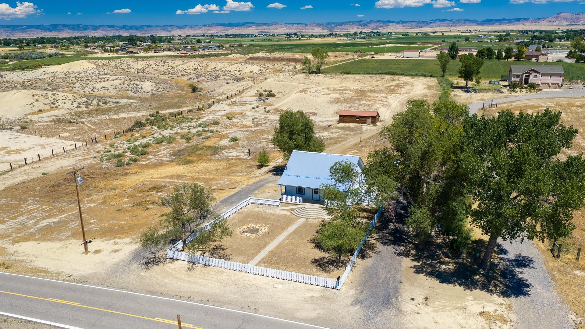 1376 N Road