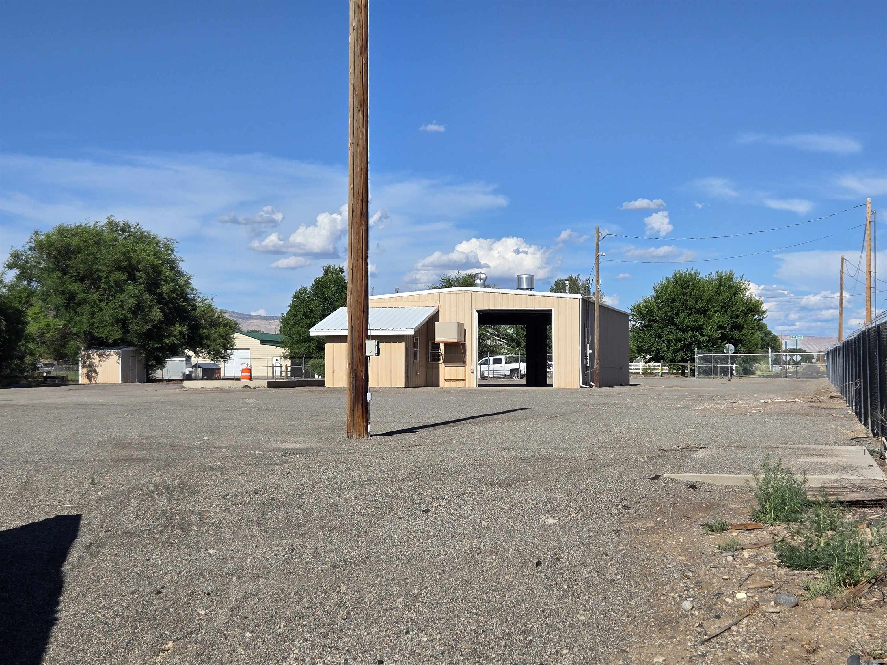 905 23 Road
