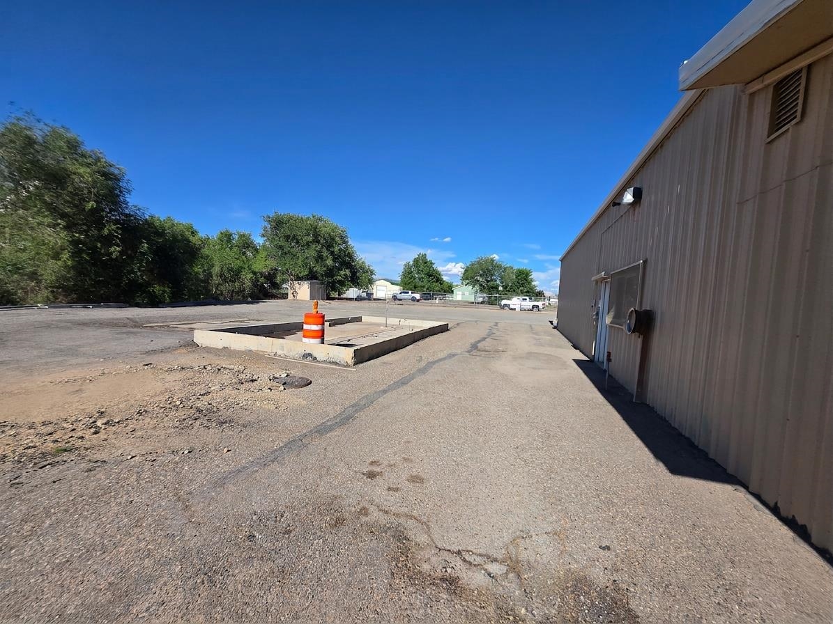 905 23 Road