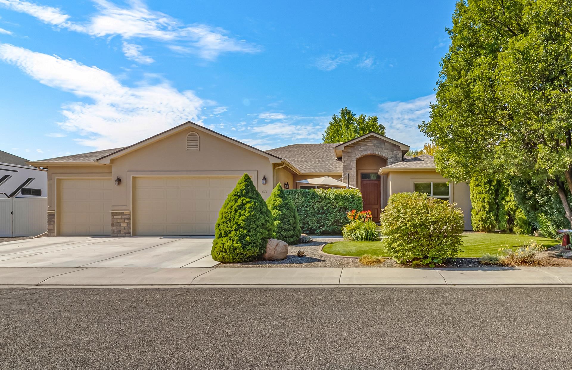 671 Tahoe Circle