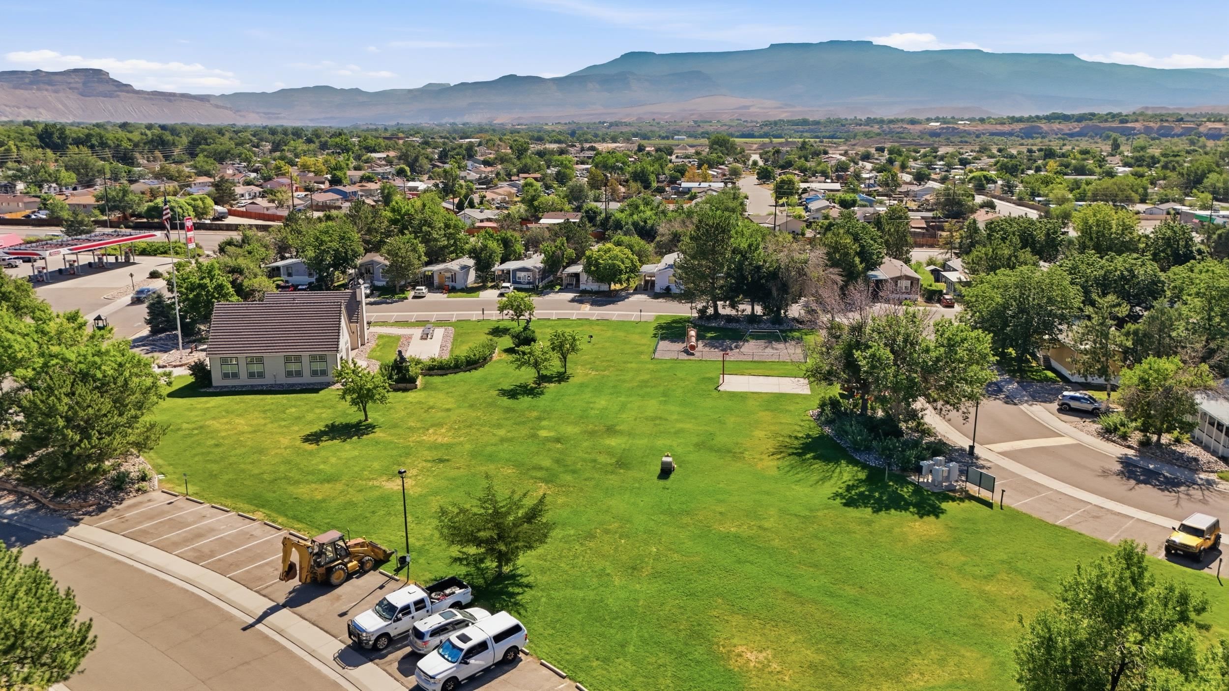 435 32 Road Unit: 480