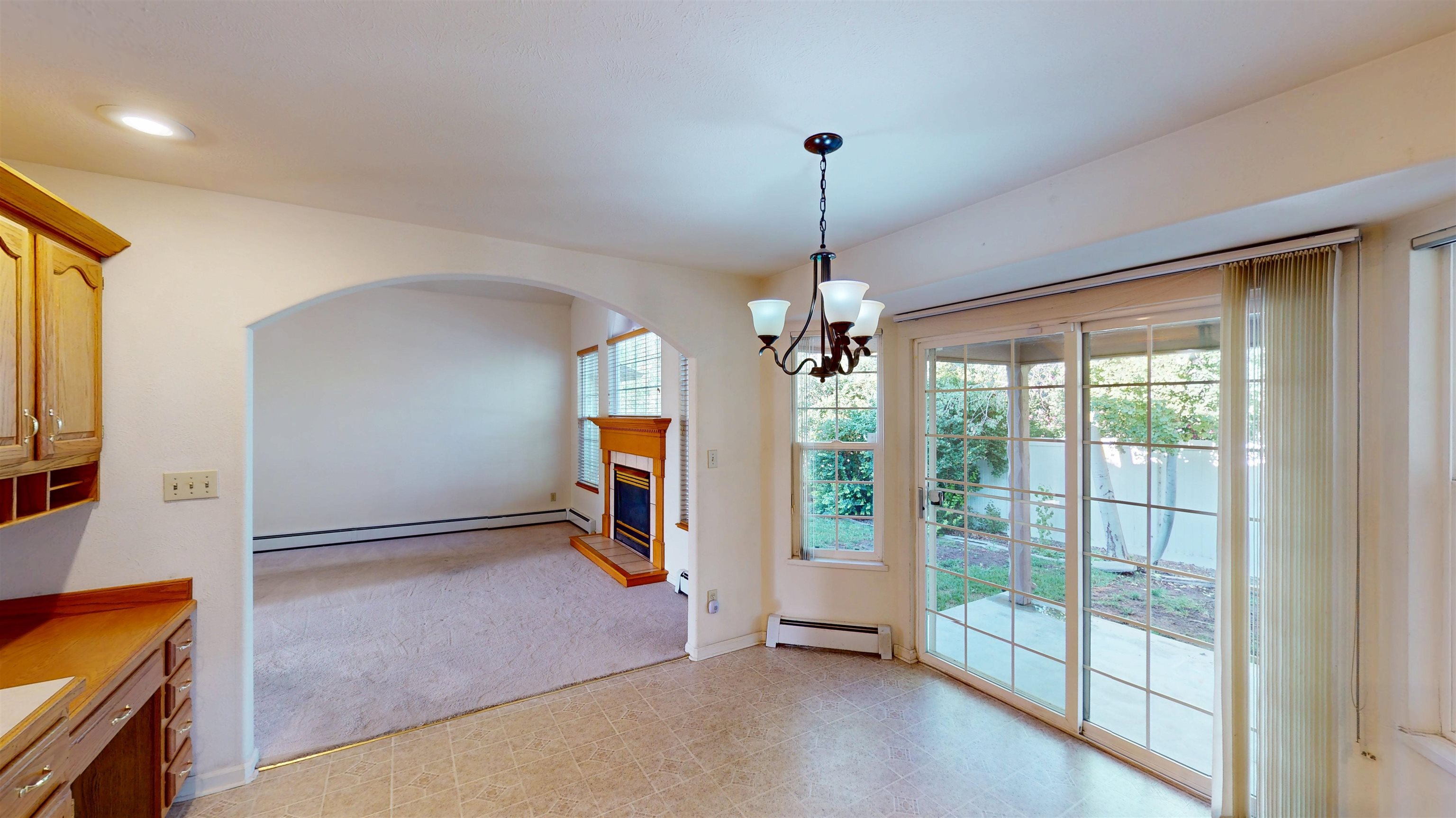 705 E Harbor Circle