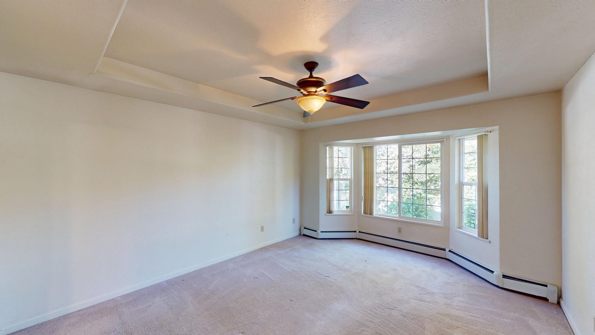 705 E Harbor Circle