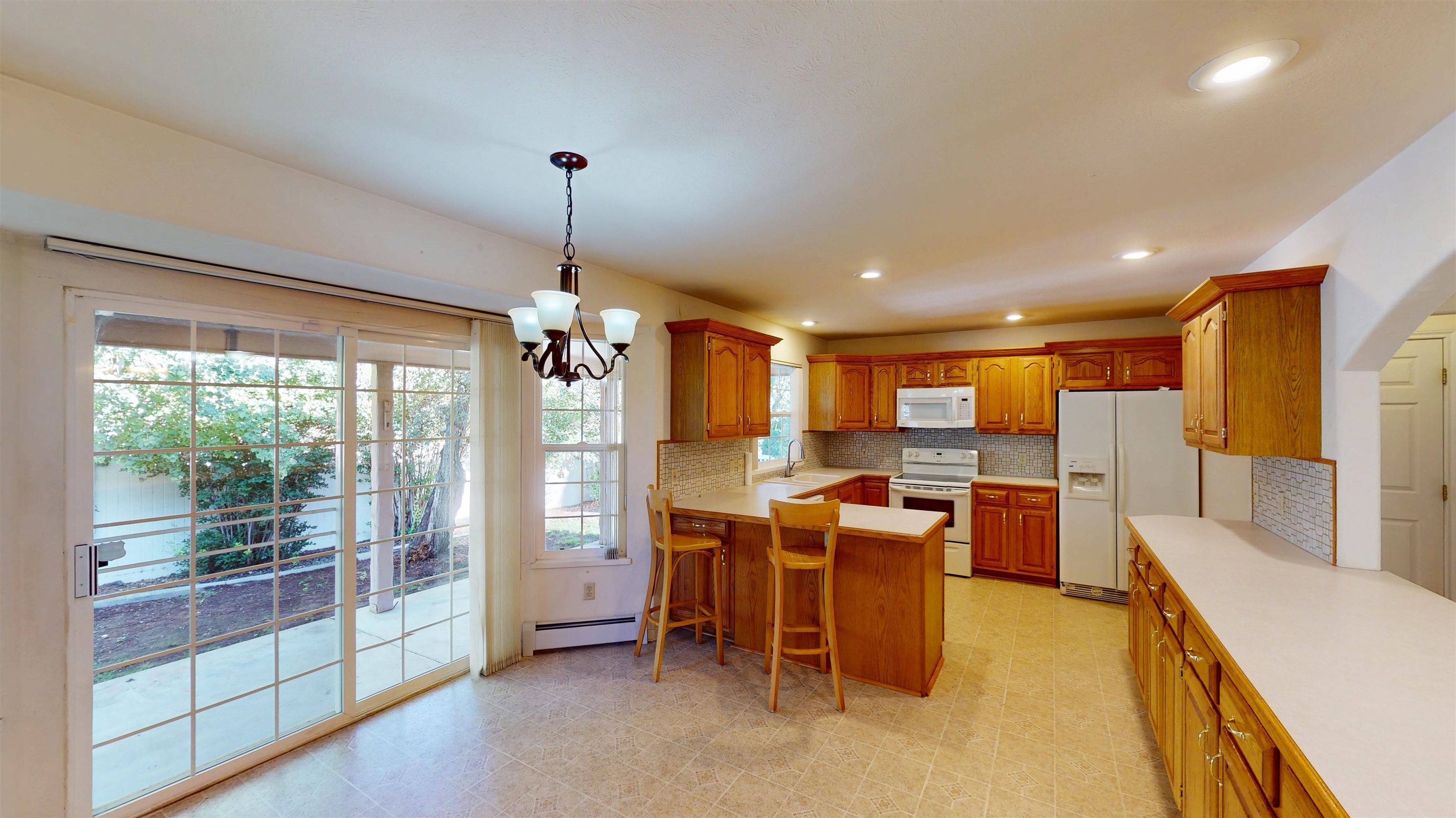 705 E Harbor Circle