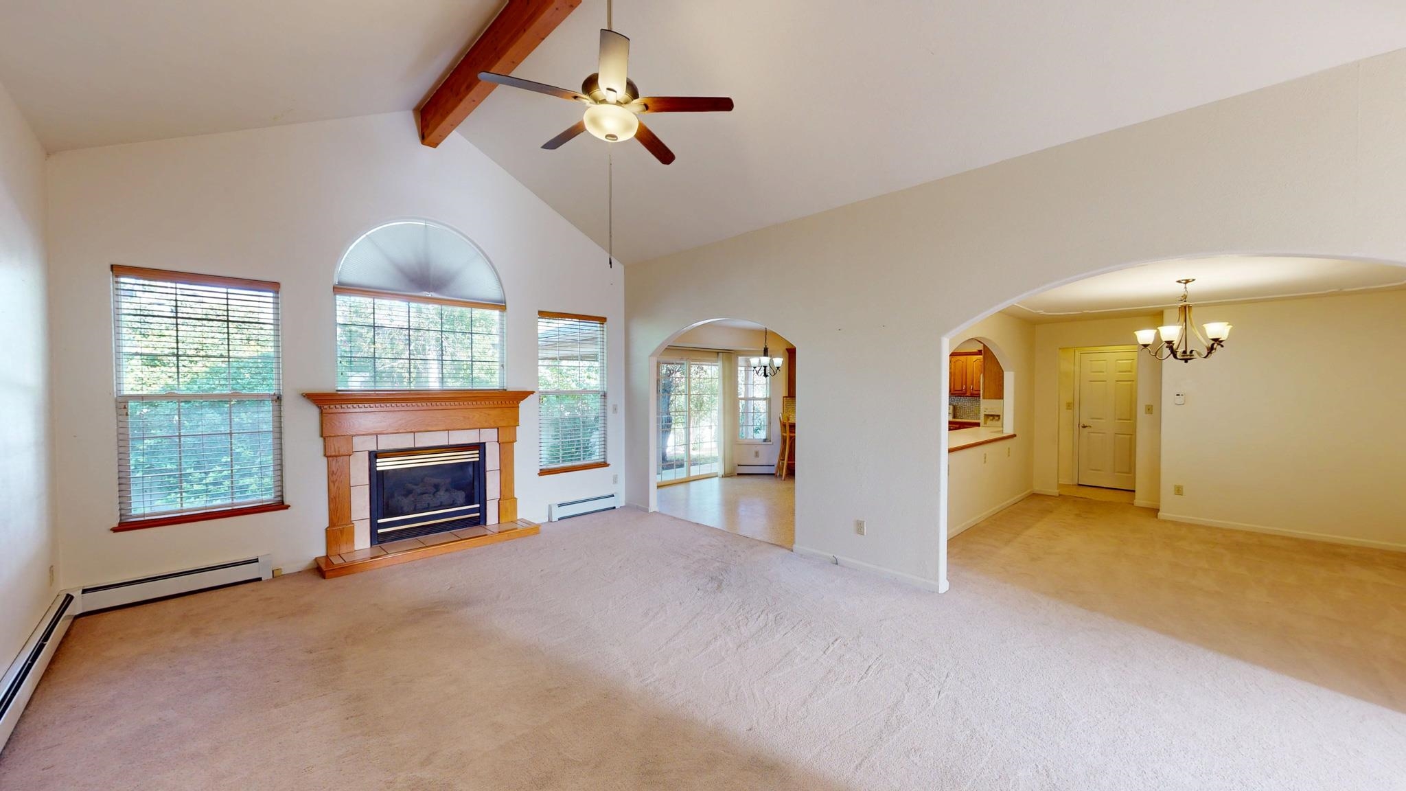 705 E Harbor Circle